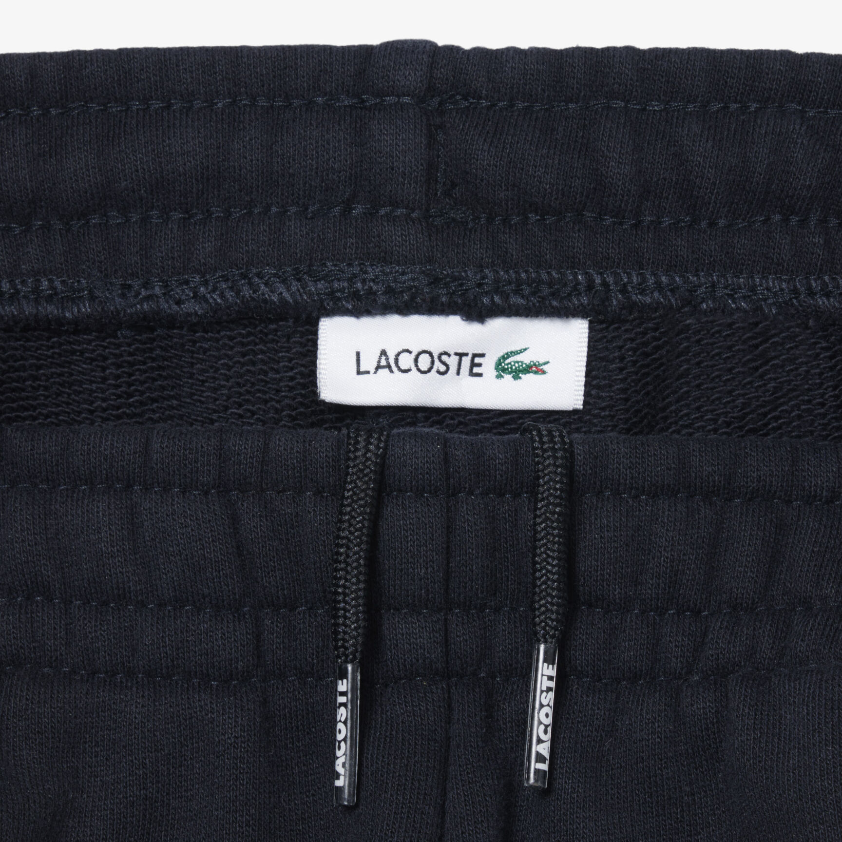 شورتات صوفية بألوان متداخلة شورتات صوفية بألوان متداخلة