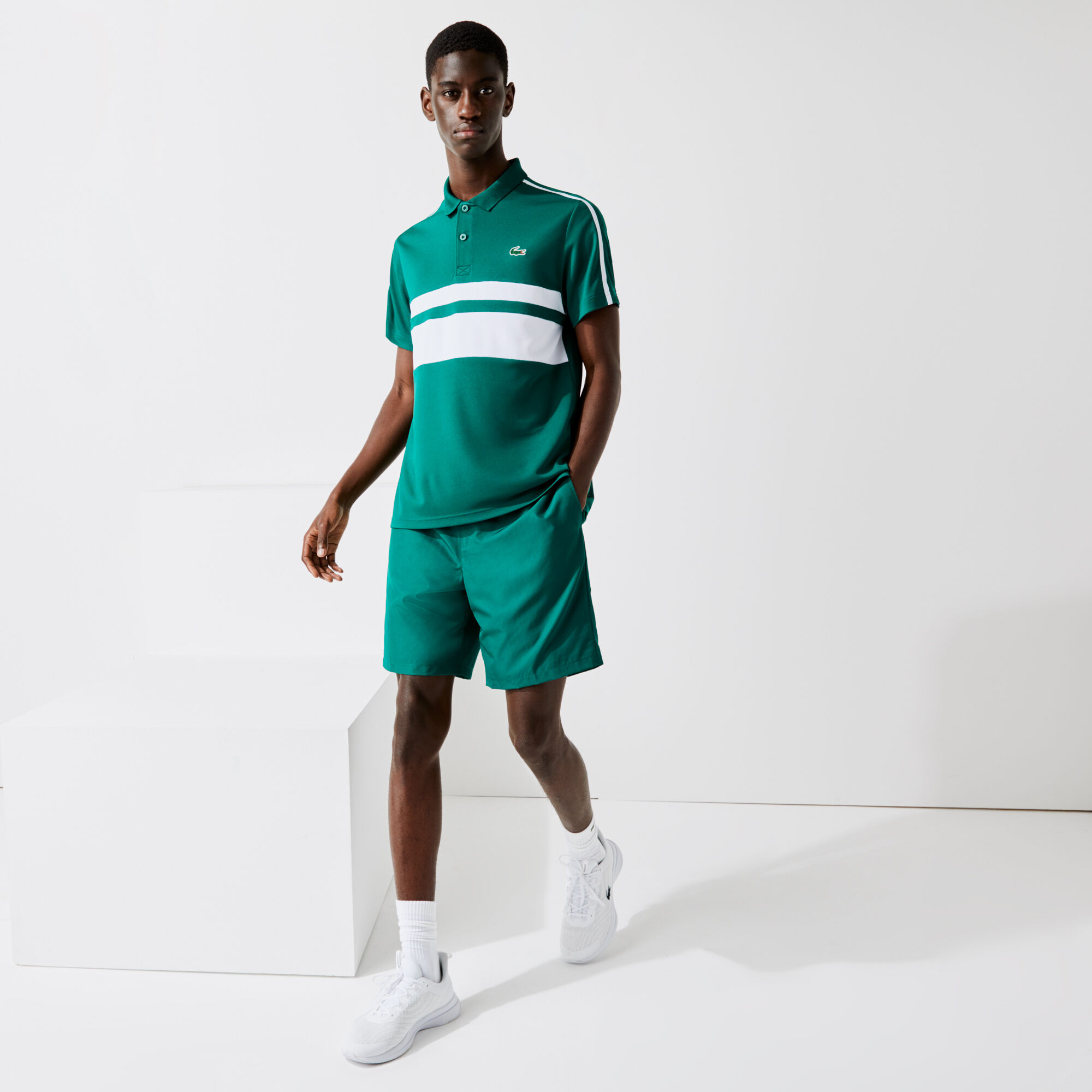 قميص بولو للتنس للرجال من البيكيه المسامي المقاوم مجموعة Lacoste SPORT قميص بولو للتنس للرجال من البيكيه المسامي المقاوم مجموعة Lacoste SPORT