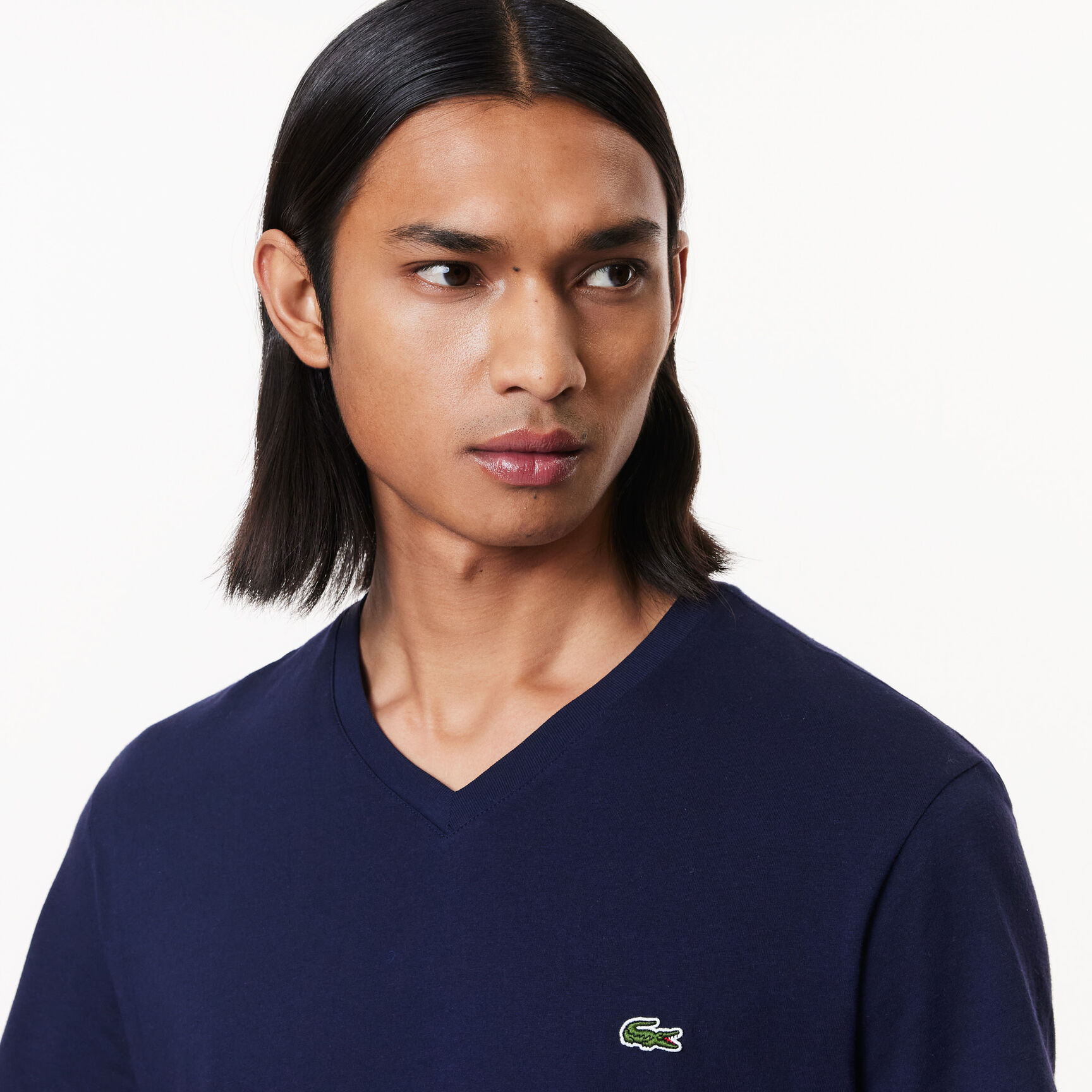 تيشيرت قطن بفتحة رقبة حرف V للرجال