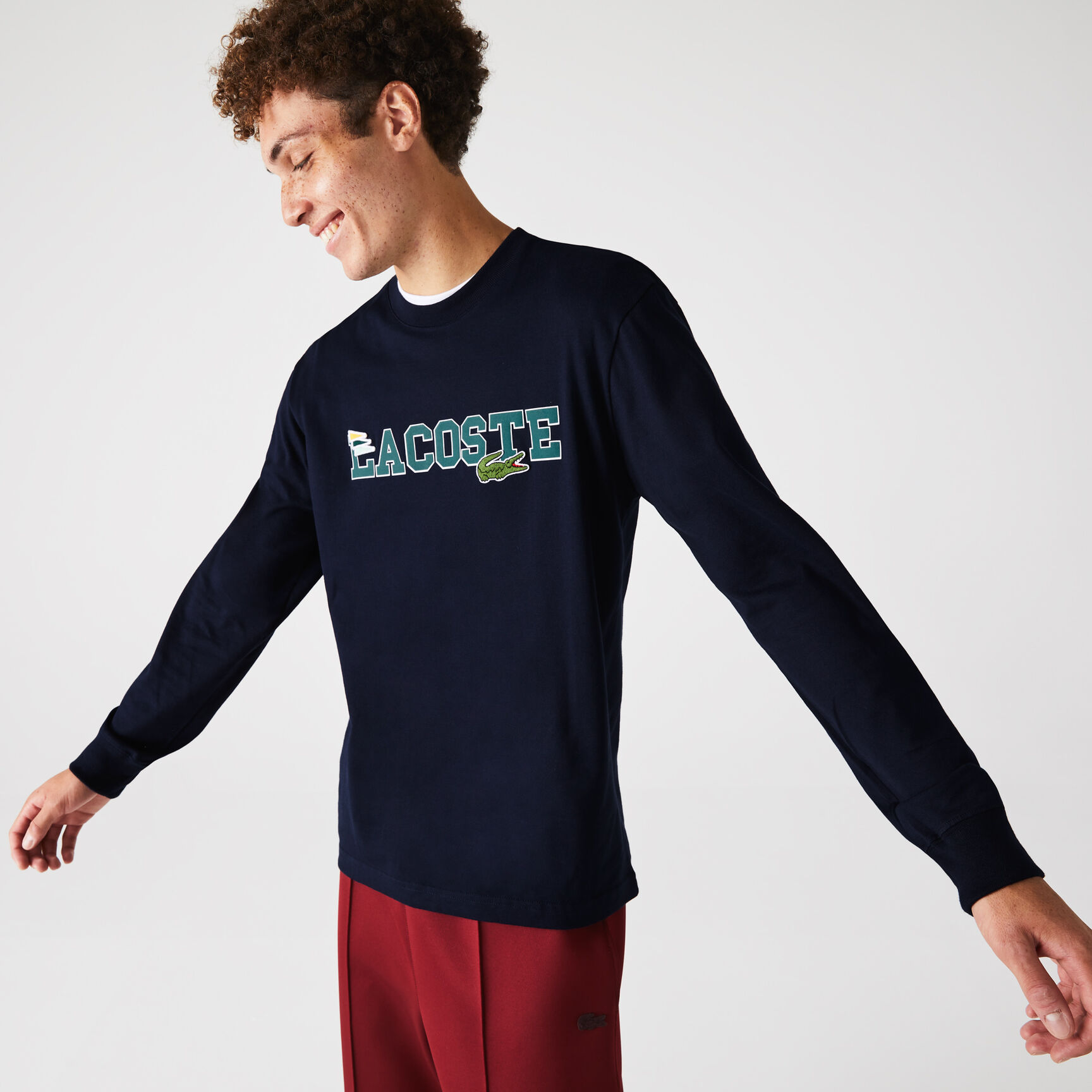 تيشيرت قطني يحمل العلامة التجارية للرجال تيشيرت قطني يحمل العلامة التجارية للرجال