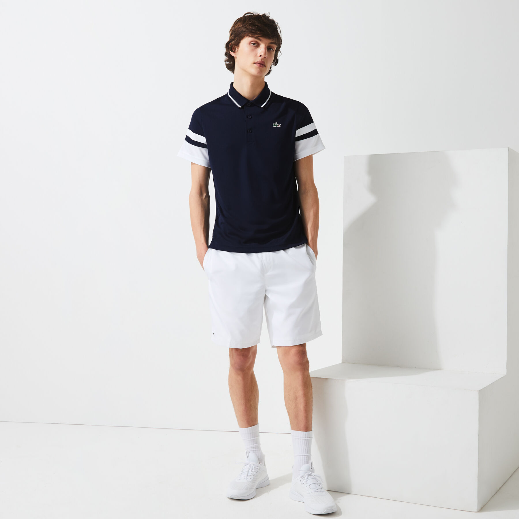 لاكوست قميص بولو للتنس من البيكيه المسامي للرجال مع أكمام مقلمة مجموعة lacoste sport