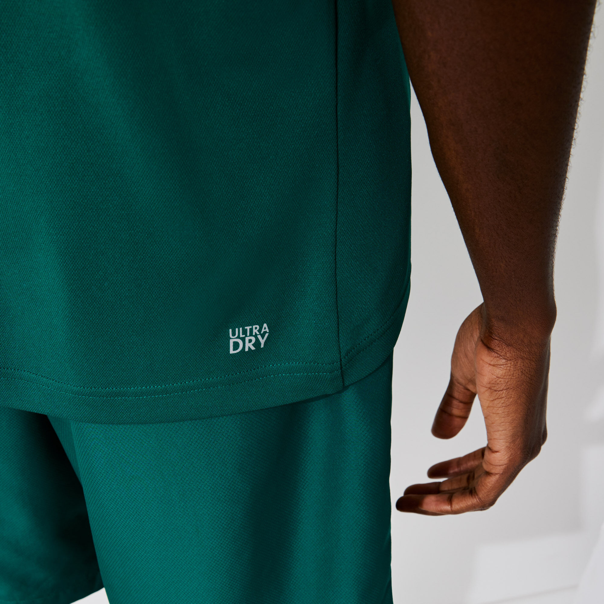 قميص بولو للتنس للرجال من البيكيه المسامي المقاوم مجموعة Lacoste SPORT قميص بولو للتنس للرجال من البيكيه المسامي المقاوم مجموعة Lacoste SPORT