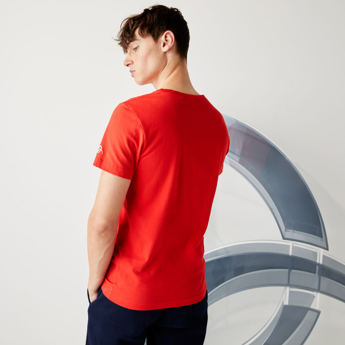 تي شيرت قطن مسامي من مجموعة Lacoste SPORT بالتعاون مع تصميم Youssef SY للرجال تي شيرت قطن مسامي من مجموعة Lacoste SPORT بالتعاون مع تصميم Youssef SY للرجال