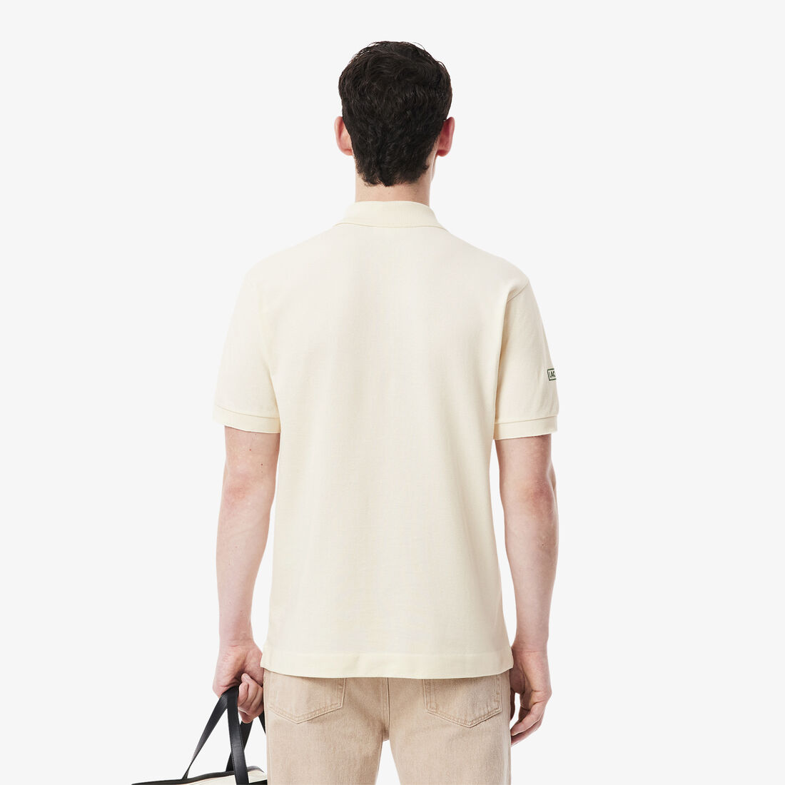 قميص بولو L.12.12 بقصة كلاسيكية صناعة فرنسية قميص بولو L.12.12 بقصة كلاسيكية صناعة فرنسية