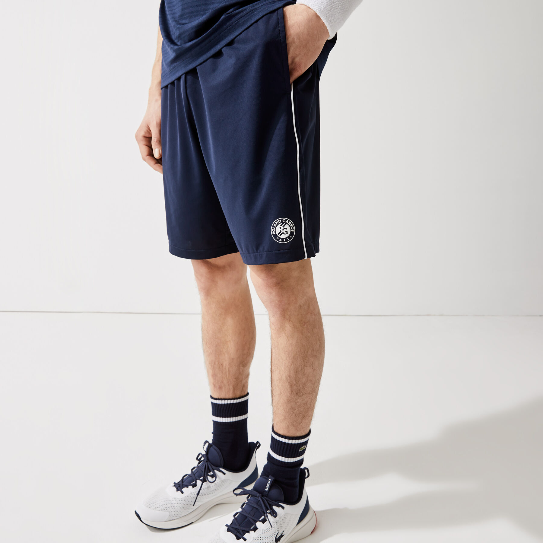 شورت مرن خفيف للرجال مجموعة Lacoste SPORT French Open لاكوست شورت مرن خفيف للرجال مجموعة lacoste sport french open