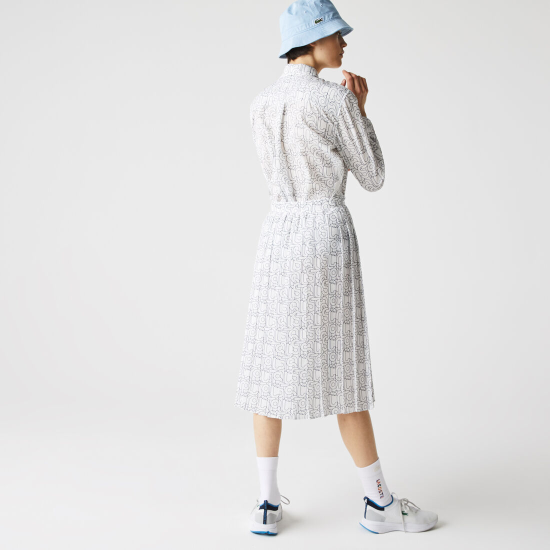 تنورة نسائية متوسطة الطول بطيات منقوشة من Lacoste تنورة نسائية متوسطة الطول بطيات منقوشة من Lacoste