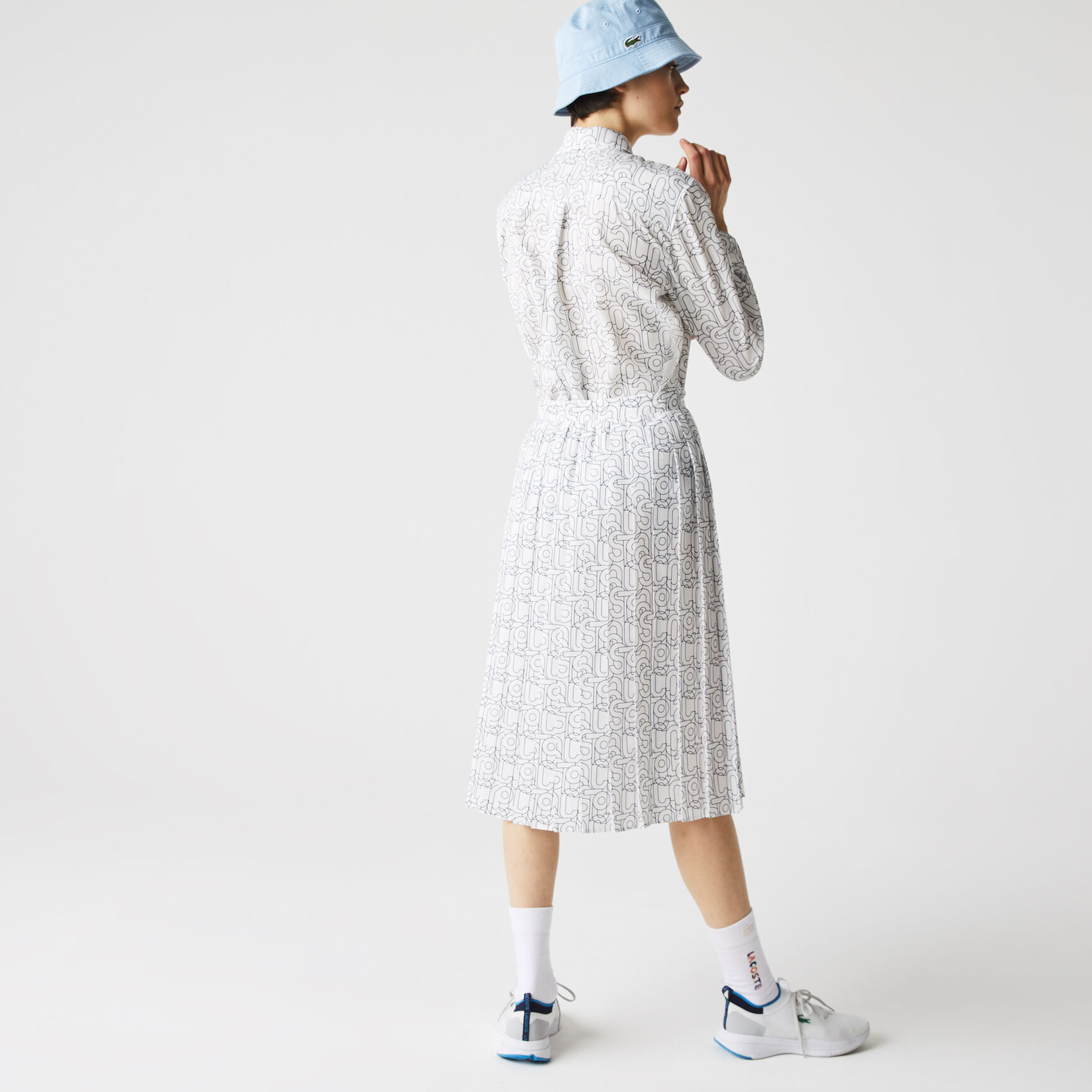 تنورة نسائية متوسطة الطول بطيات منقوشة من Lacoste تنورة نسائية متوسطة الطول بطيات منقوشة من Lacoste