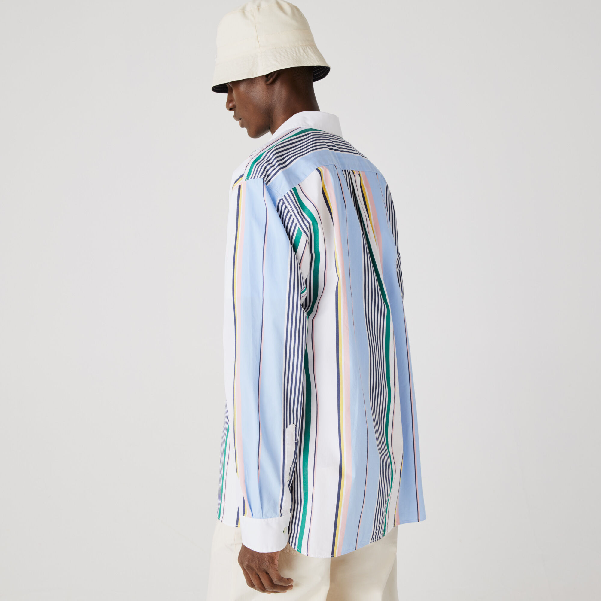 تي شيرت قطن للرجال بخطوط غير متطابقة وقصة مريحة مجموعة Lacoste LIVE تي شيرت قطن للرجال بخطوط غير متطابقة وقصة مريحة مجموعة Lacoste LIVE