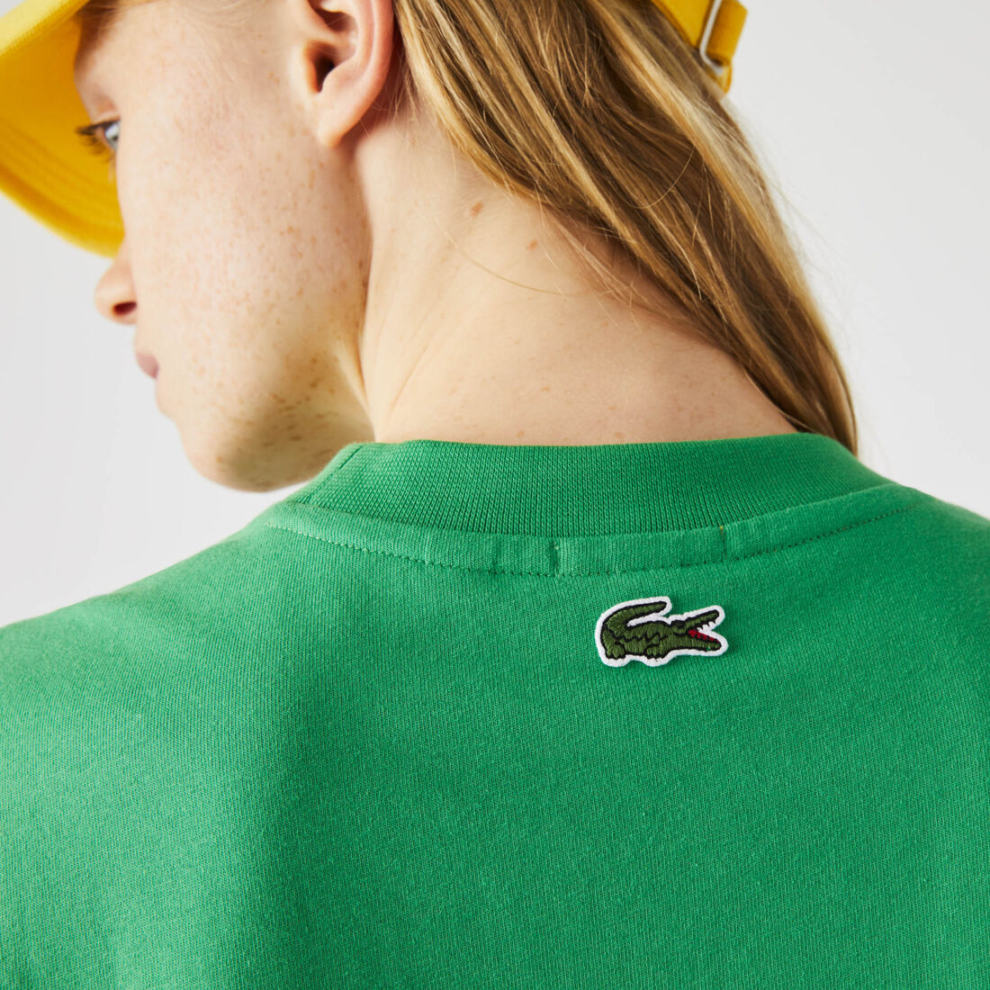 تي شيرت قطني للجنسين قصة فضفاضة وتطريز ذهبي مجموعة Lacoste LIVE تي شيرت قطني للجنسين قصة فضفاضة وتطريز ذهبي مجموعة Lacoste LIVE