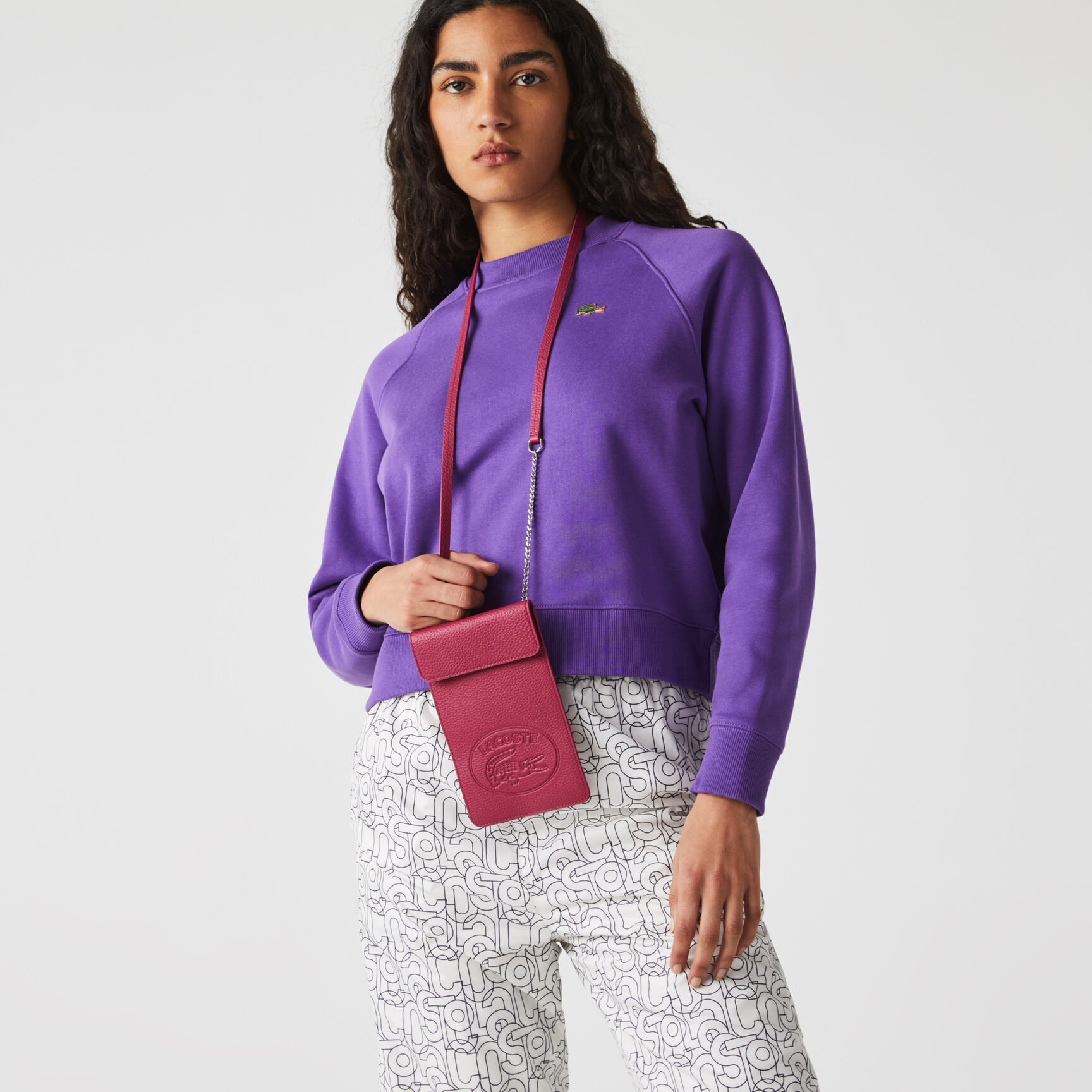 حقيبة هاتف ذكي من الجلد المحبب Croco Crew للسيدات حقيبة هاتف ذكي من الجلد المحبب Croco Crew للسيدات