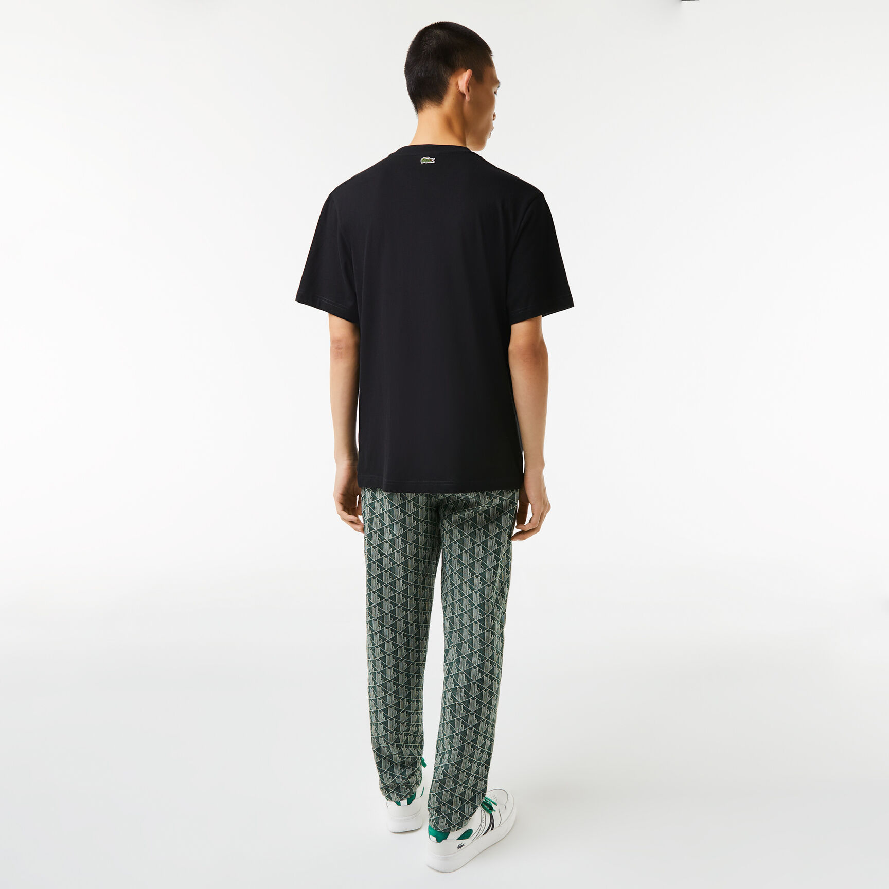 تيشيرت بقصة عادية ونقشة شعار الماركة للرجال