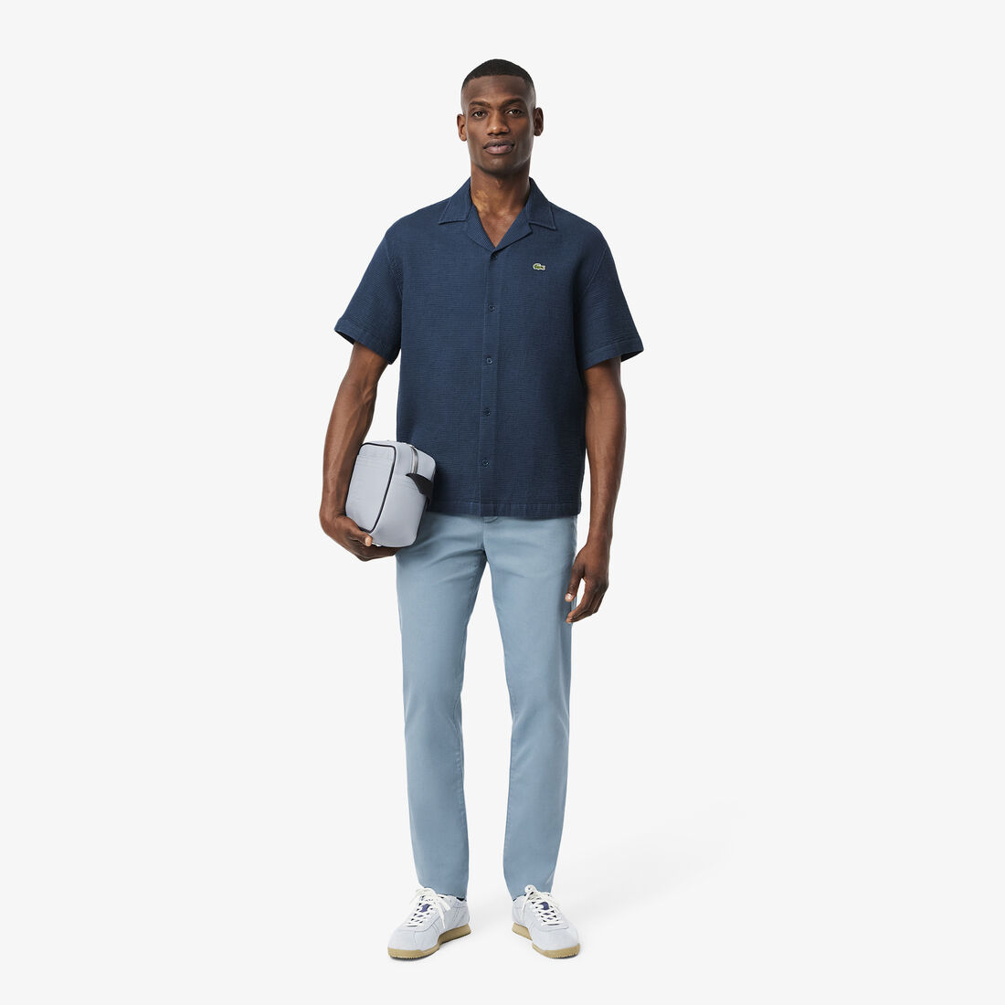 بنطال تشينو قطني مطاطي بقصّة ضيقة