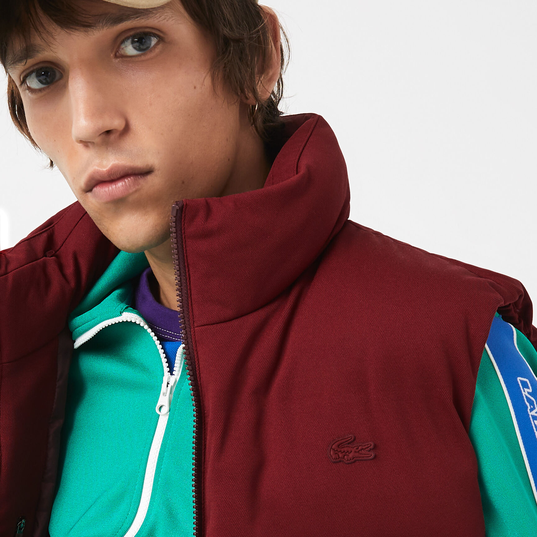 جاكيت بنمط فيست قصير قابل للطي بغطاء رأس للرجال