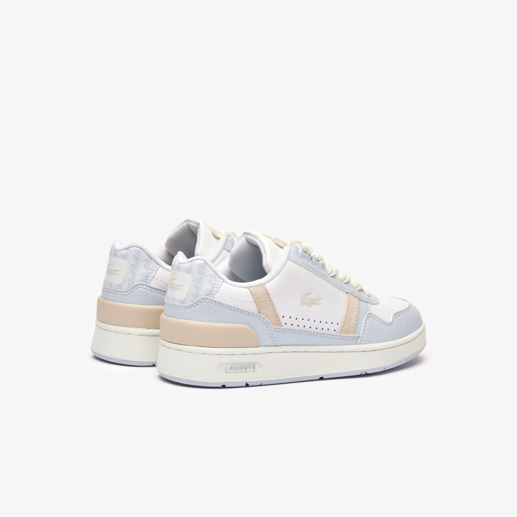 سنيكرز تي كليب جلد مزين بشعار الماركة للنساء