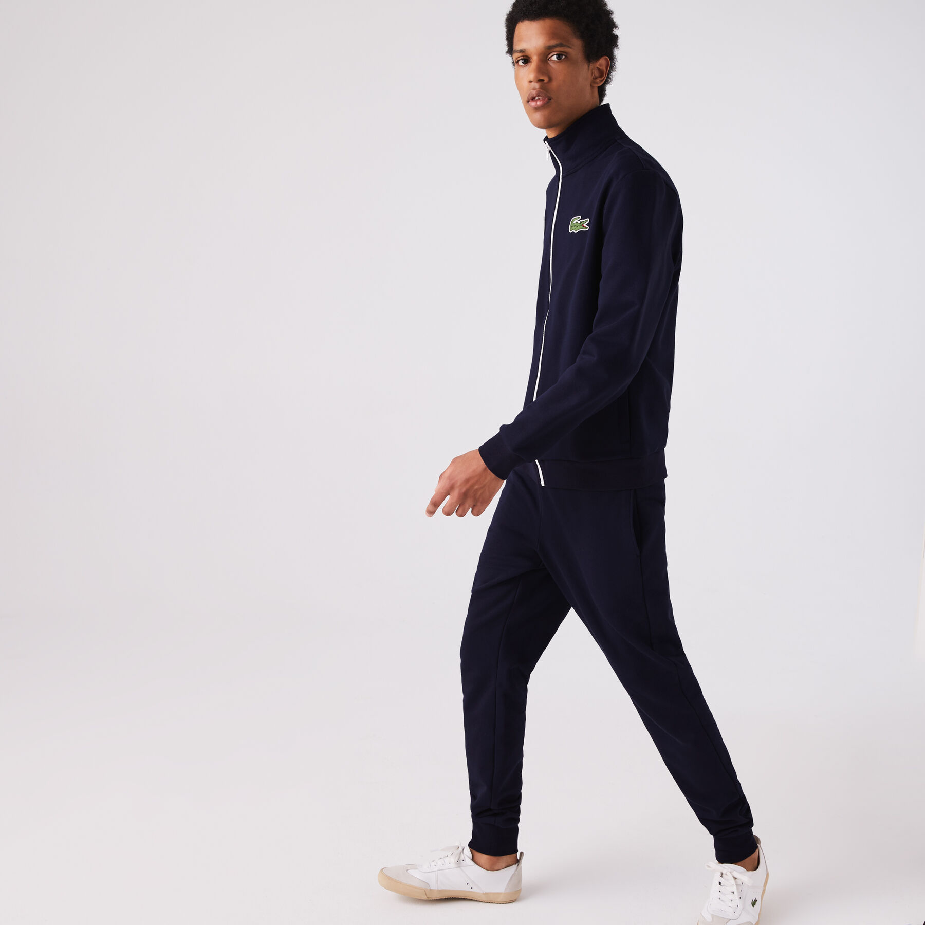 لاكوست بذلة رياضية صوف من مجموعة lacoste sport مع توقيع العلامة التجارية للرجال