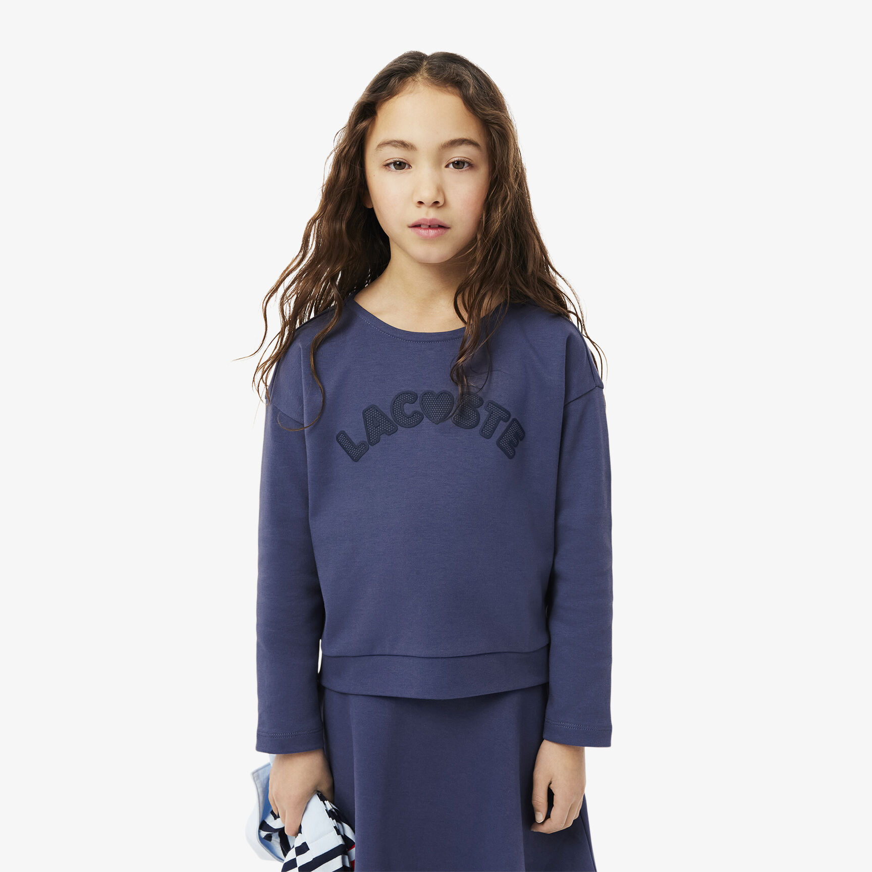 تي شيرت قطني بأكمام طويلة وبشعار الماركة