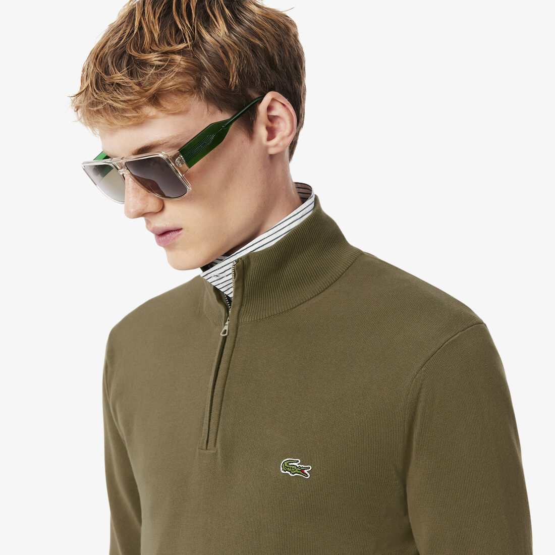 سترة قطنية بسحاب وياقة عالية سترة قطنية بسحاب وياقة عالية