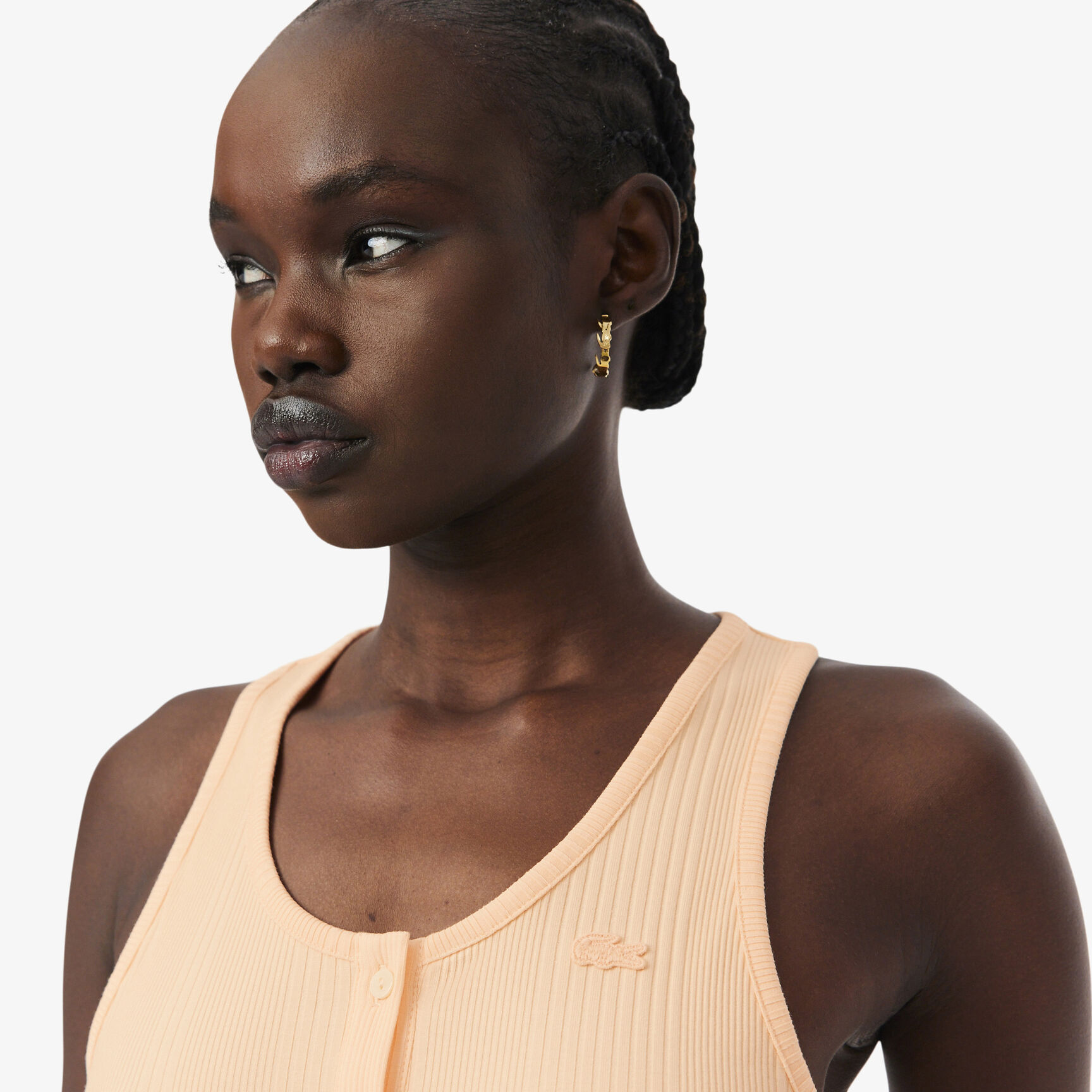 قميص داخلي قطني مضلع بقصة ضيقة قميص داخلي قطني مضلع بقصة ضيقة