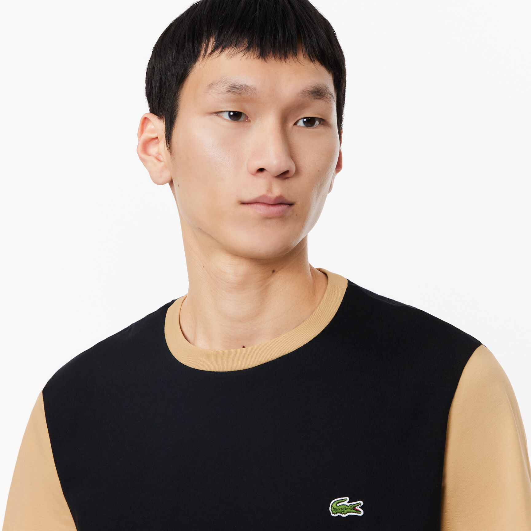 تي شيرت بيكيه مُعالج مطبوع بقَصّة عادية