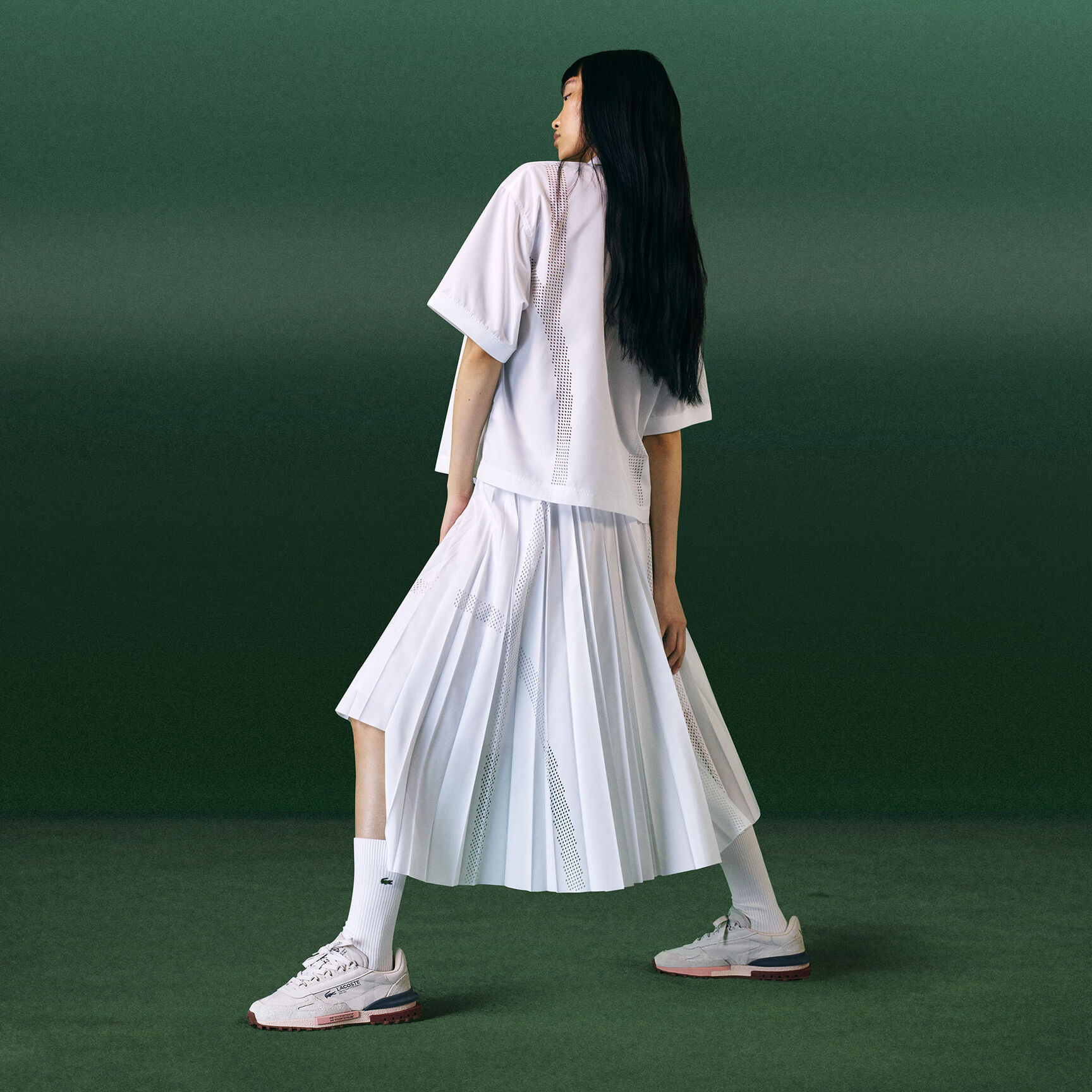 حذاء رياضي إيليت أكتف نسائي من الجلد