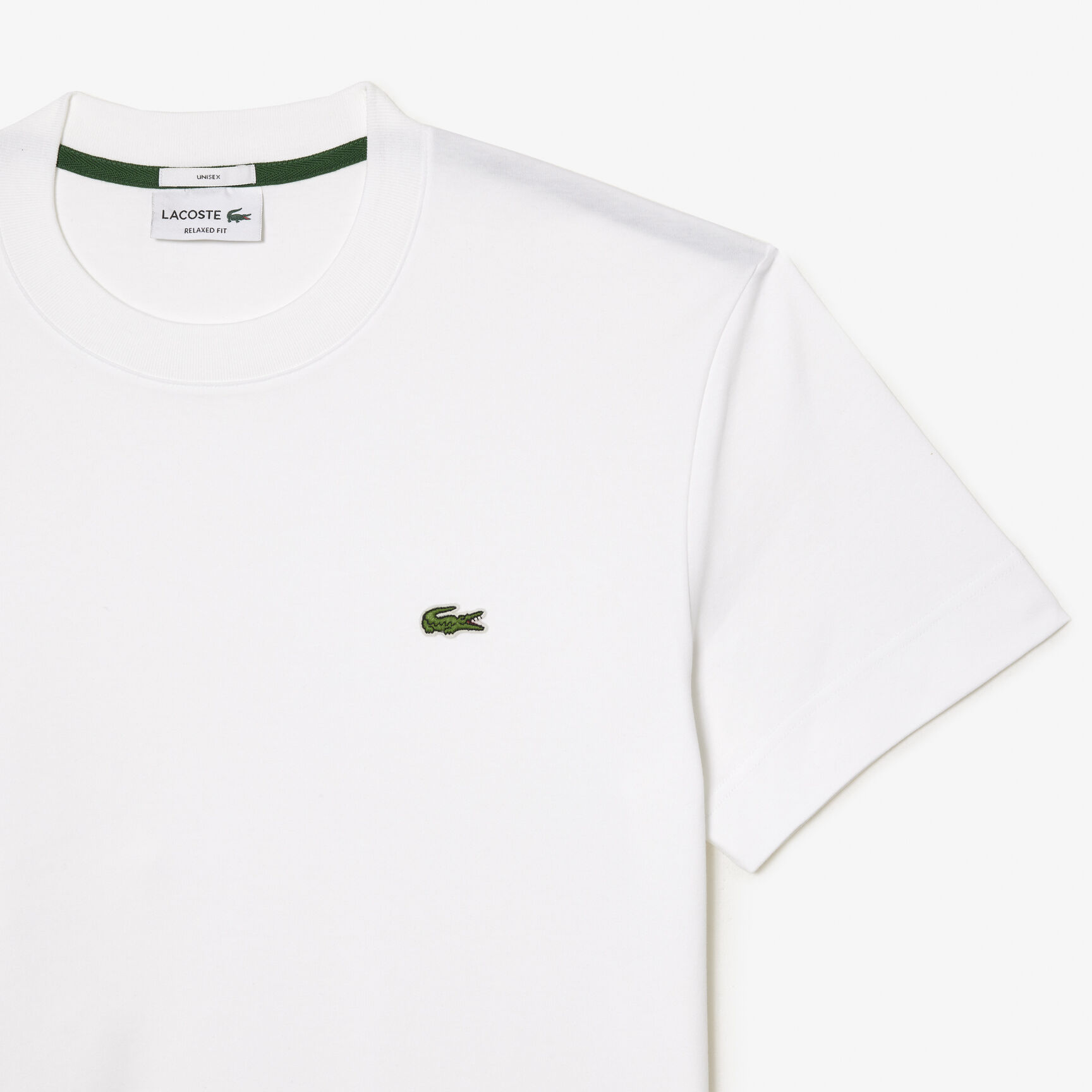 قطعة بيجامة علوية برقبة بلون مغاير قطعة بيجامة علوية برقبة بلون مغاير