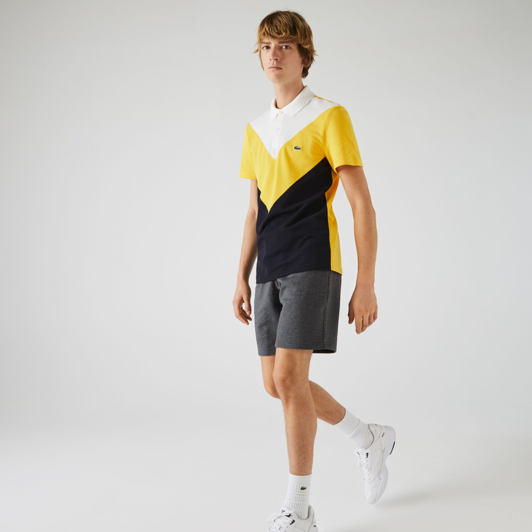 شورت من الصوف لرياضة التنس للرجال من مجموعة Lacoste SPORT شورت من الصوف لرياضة التنس للرجال من مجموعة Lacoste SPORT