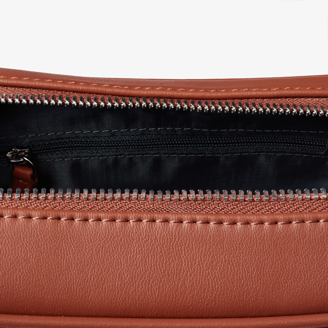 حقيبة كتف لورا جلدية حقيبة كتف لورا جلدية