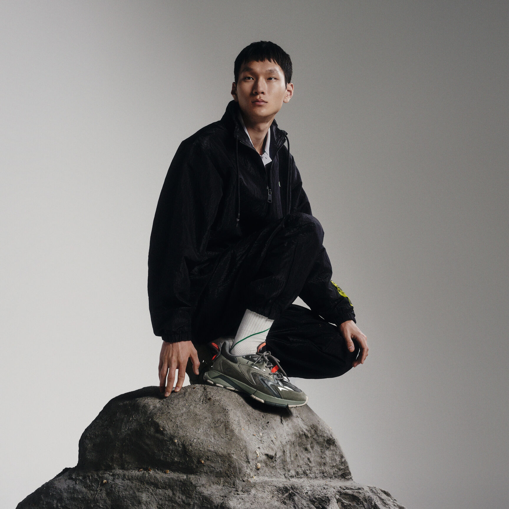 حذاء رياضي L003 نيو تيك للرجال حذاء رياضي L003 نيو تيك للرجال