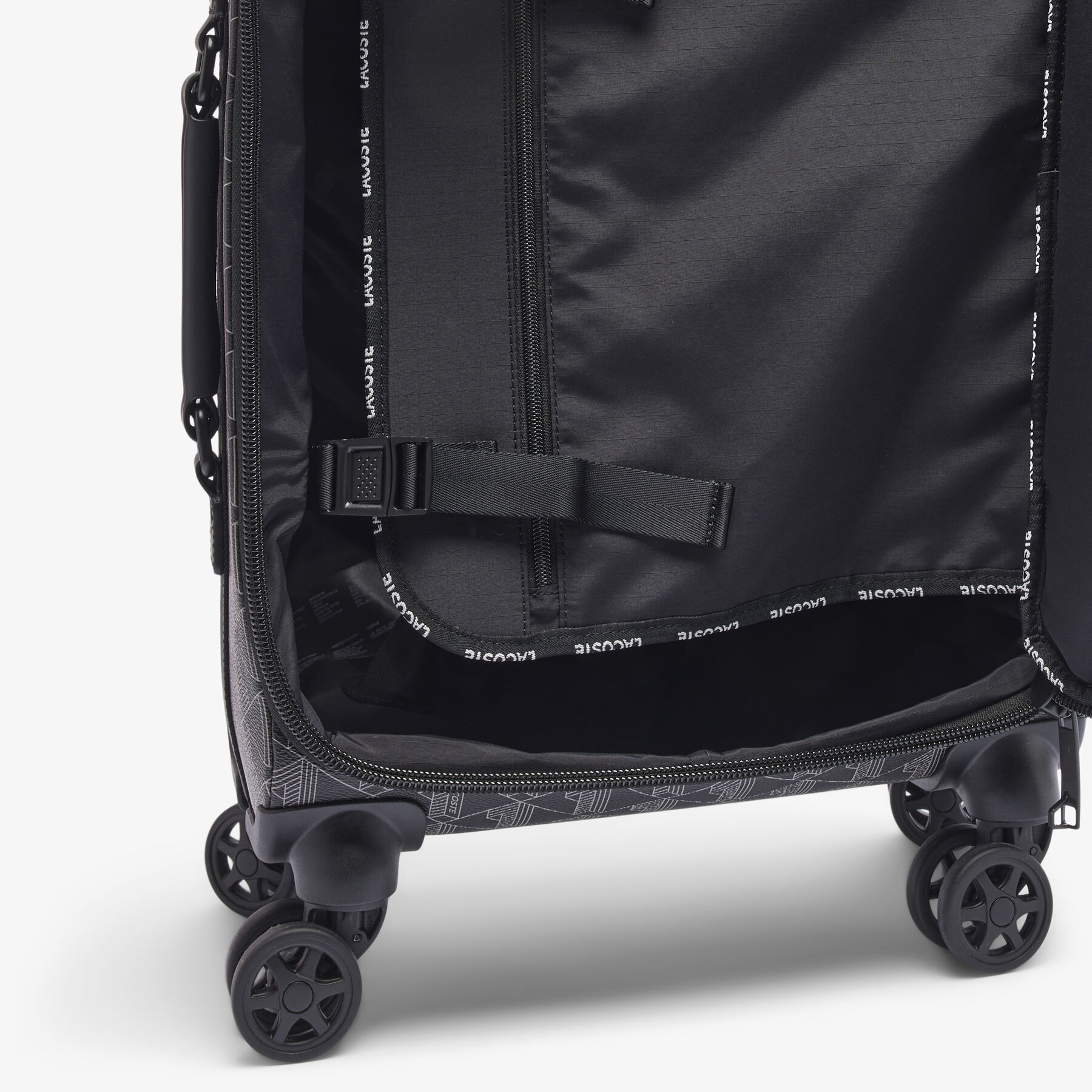 The Blend Suitcase