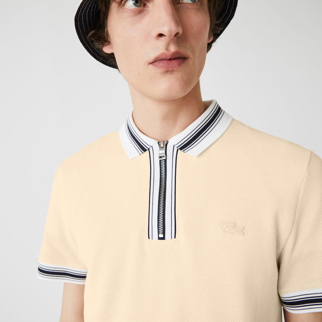 Men’s Lacoste Regular Fit Striped Zip Neck Polo Shirt Men’s Lacoste Regular Fit Striped Zip Neck Polo Shirt