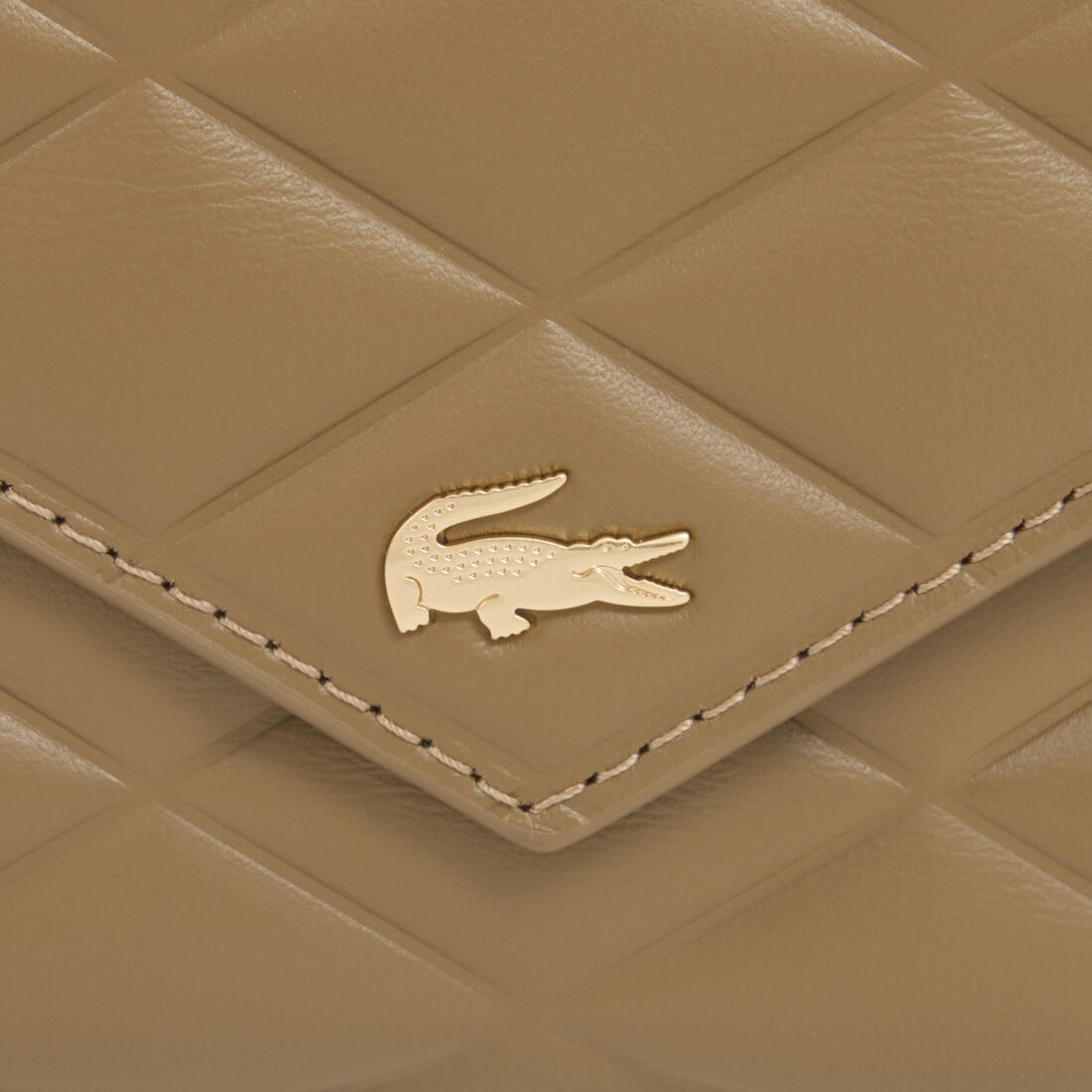 lacoste crocodelle leather billfold