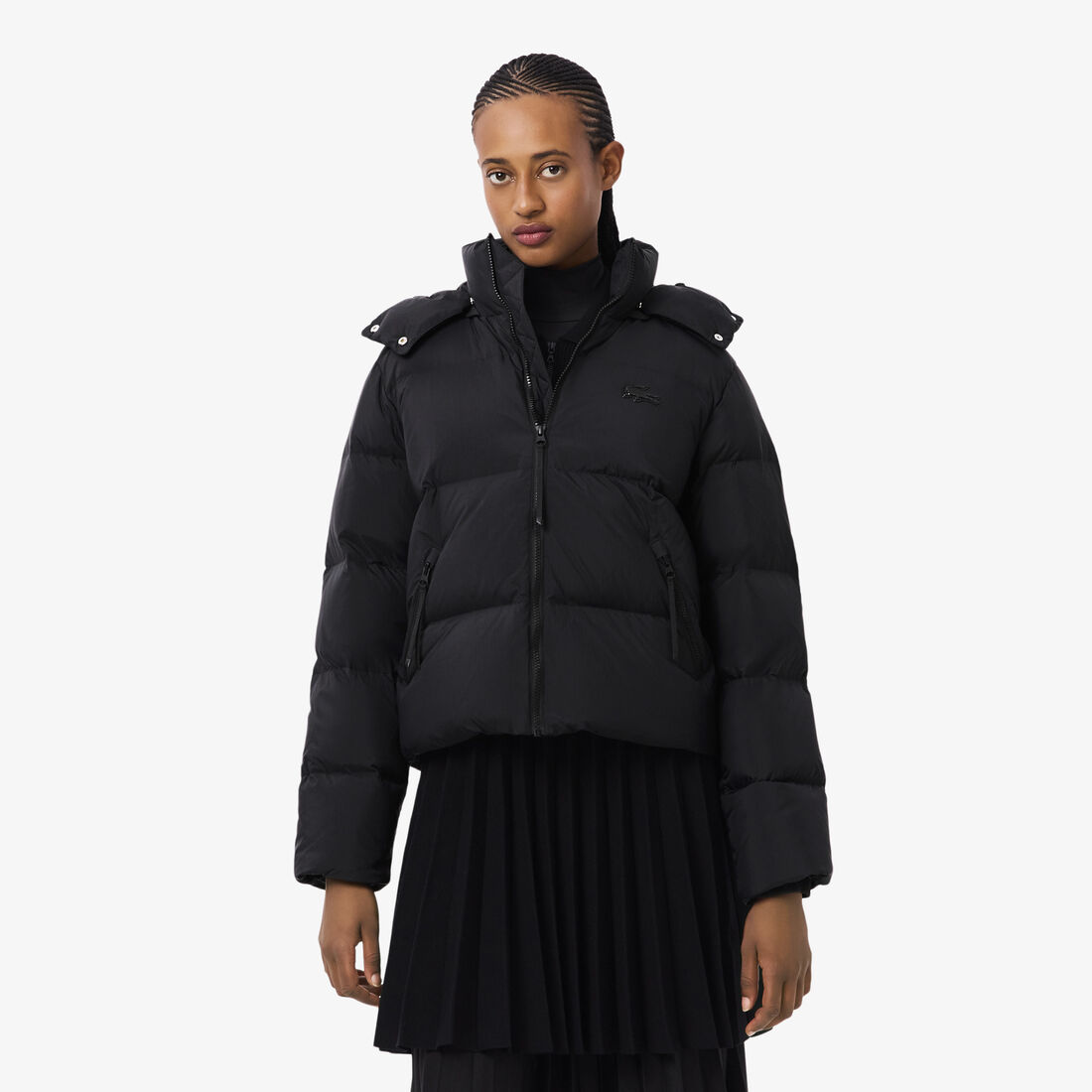 سترة مبطنة بغطاء للرأس بتصميم مريح