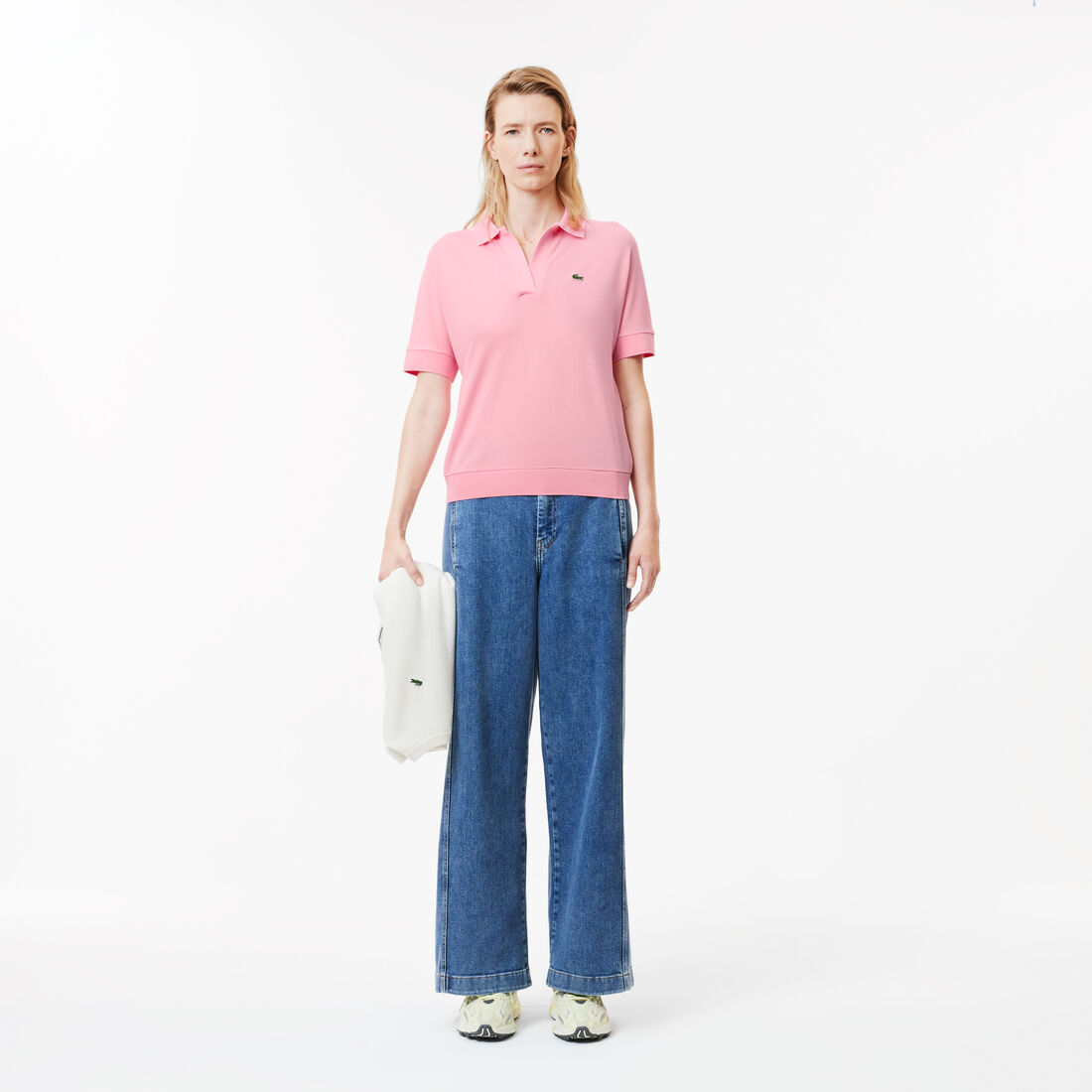 قميص بولو بيكيه سائل بياقة مفتوحة قميص بولو بيكيه سائل بياقة مفتوحة