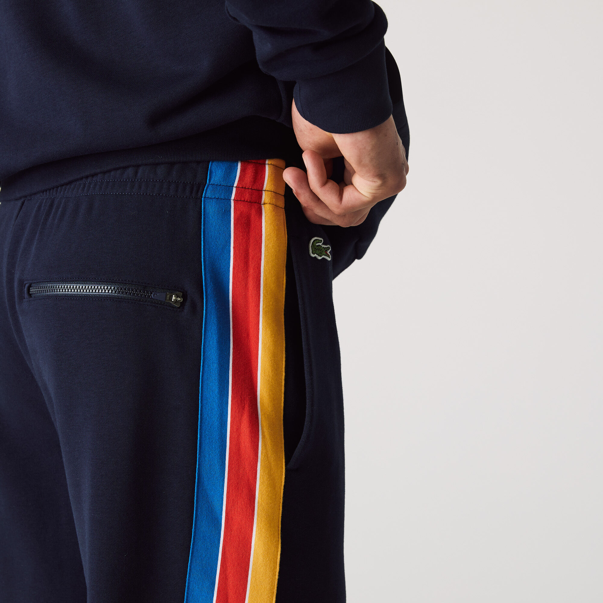 بنطال الركض من مزيج القطن بلون مغاير مجموعة Lacoste SPORT للرجال بنطال الركض من مزيج القطن بلون مغاير مجموعة Lacoste SPORT للرجال