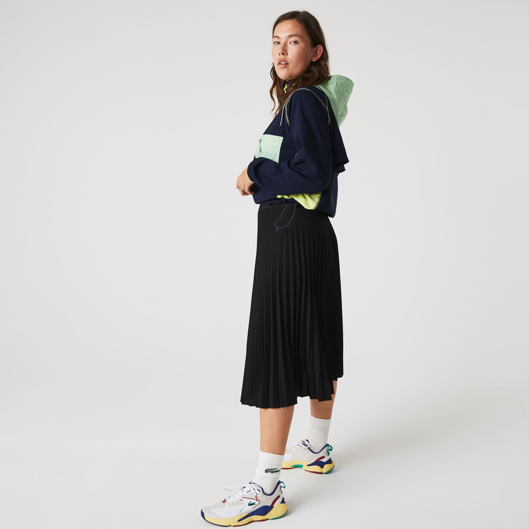 تنورة نسائية بطيات بخصر مطاطي تنورة نسائية بطيات بخصر مطاطي