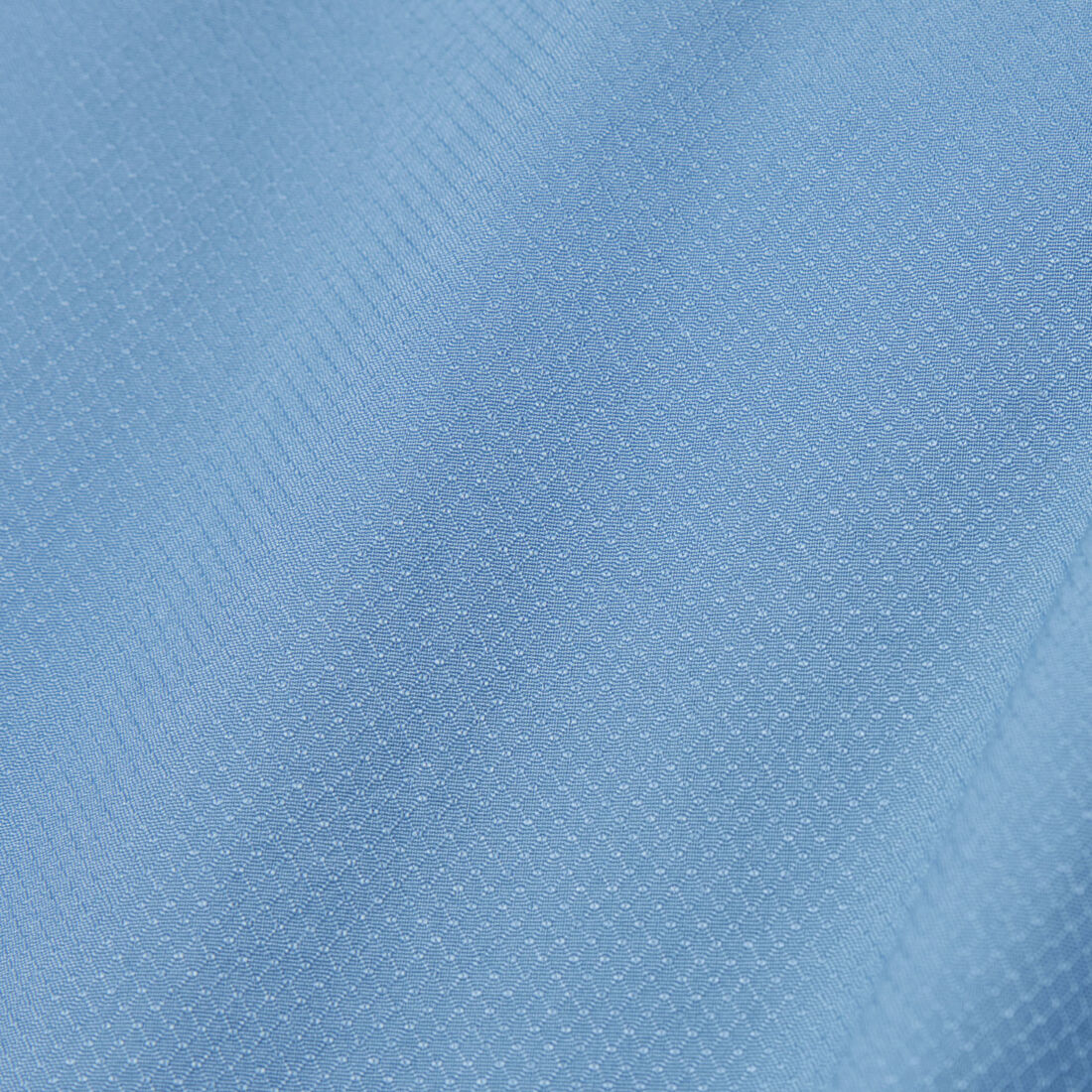 طقم رياضي مزين بتفاصيل أنيقة طقم رياضي مزين بتفاصيل أنيقة