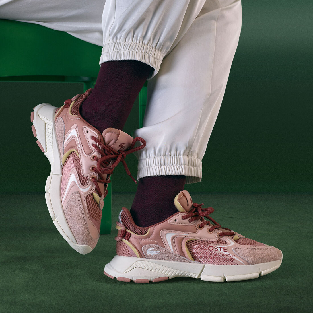 حذاء رياضي نسائي L003 Neo حذاء رياضي نسائي L003 Neo