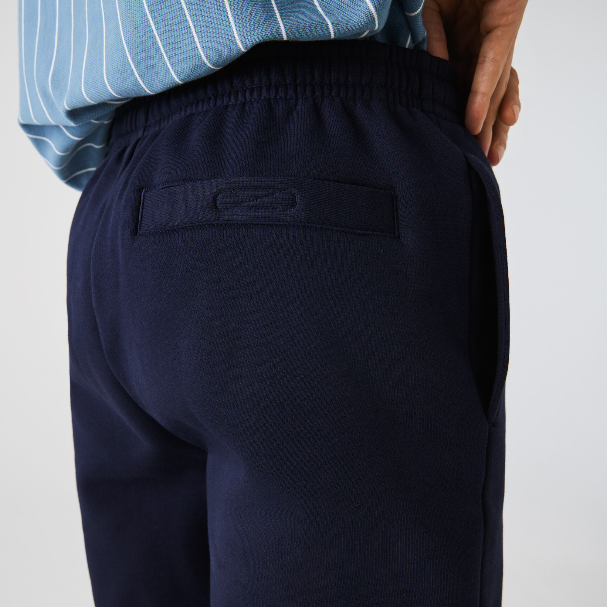شورت من الصوف لرياضة التنس للرجال من مجموعة Lacoste SPORT شورت من الصوف لرياضة التنس للرجال من مجموعة Lacoste SPORT
