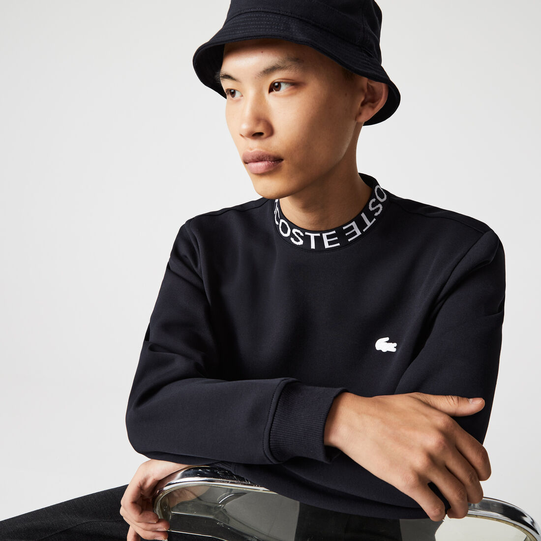 Men’s Lacoste Lettered Crew Neck Cotton Blend Sweatshirt