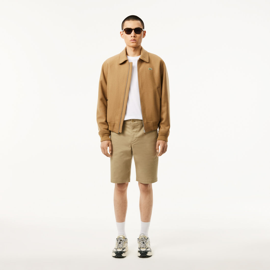 شورت تشينو قطني مطاطي بقصّة ضيقة شورت تشينو قطني مطاطي بقصّة ضيقة