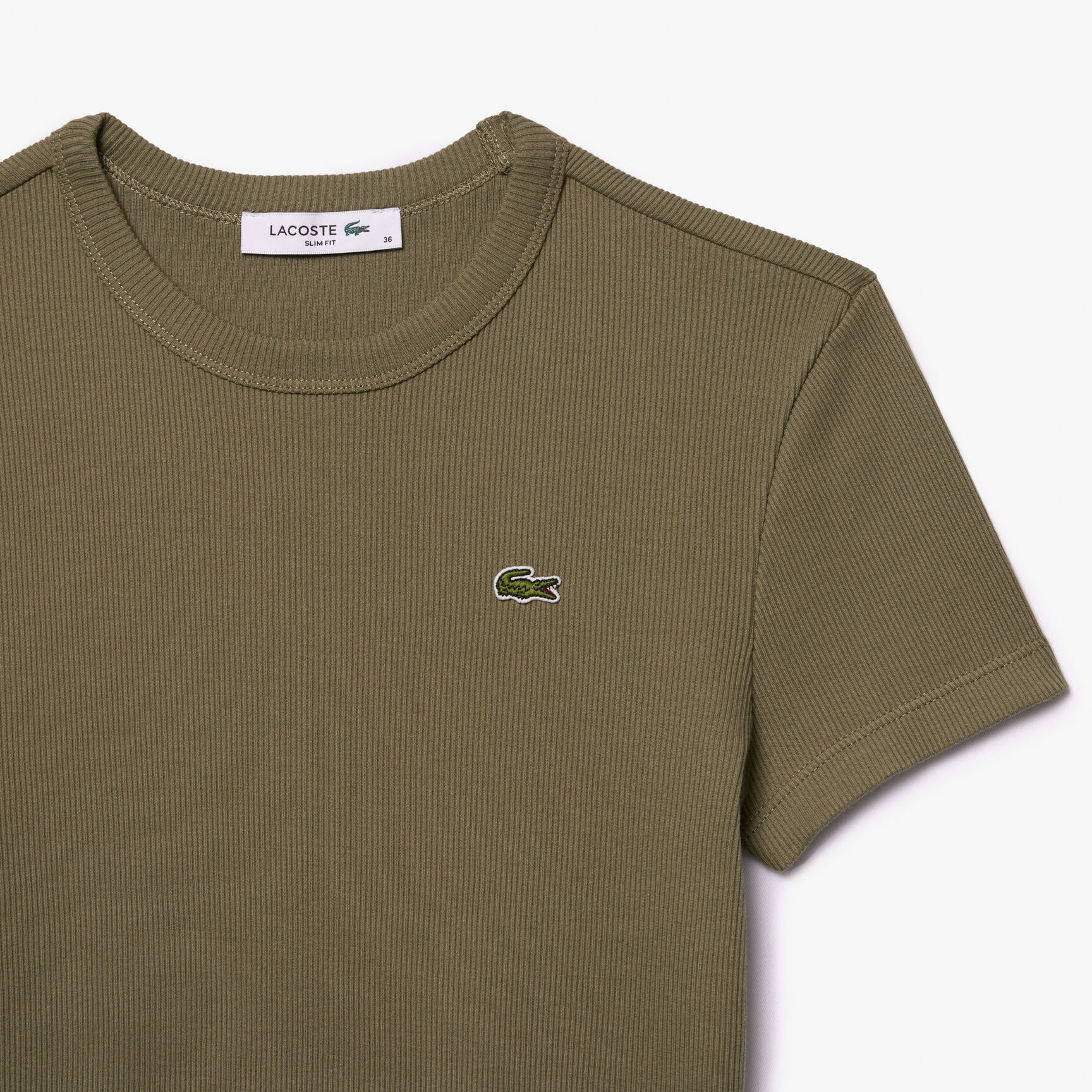 تي شيرت قطني مضلع بقصة ضيقة