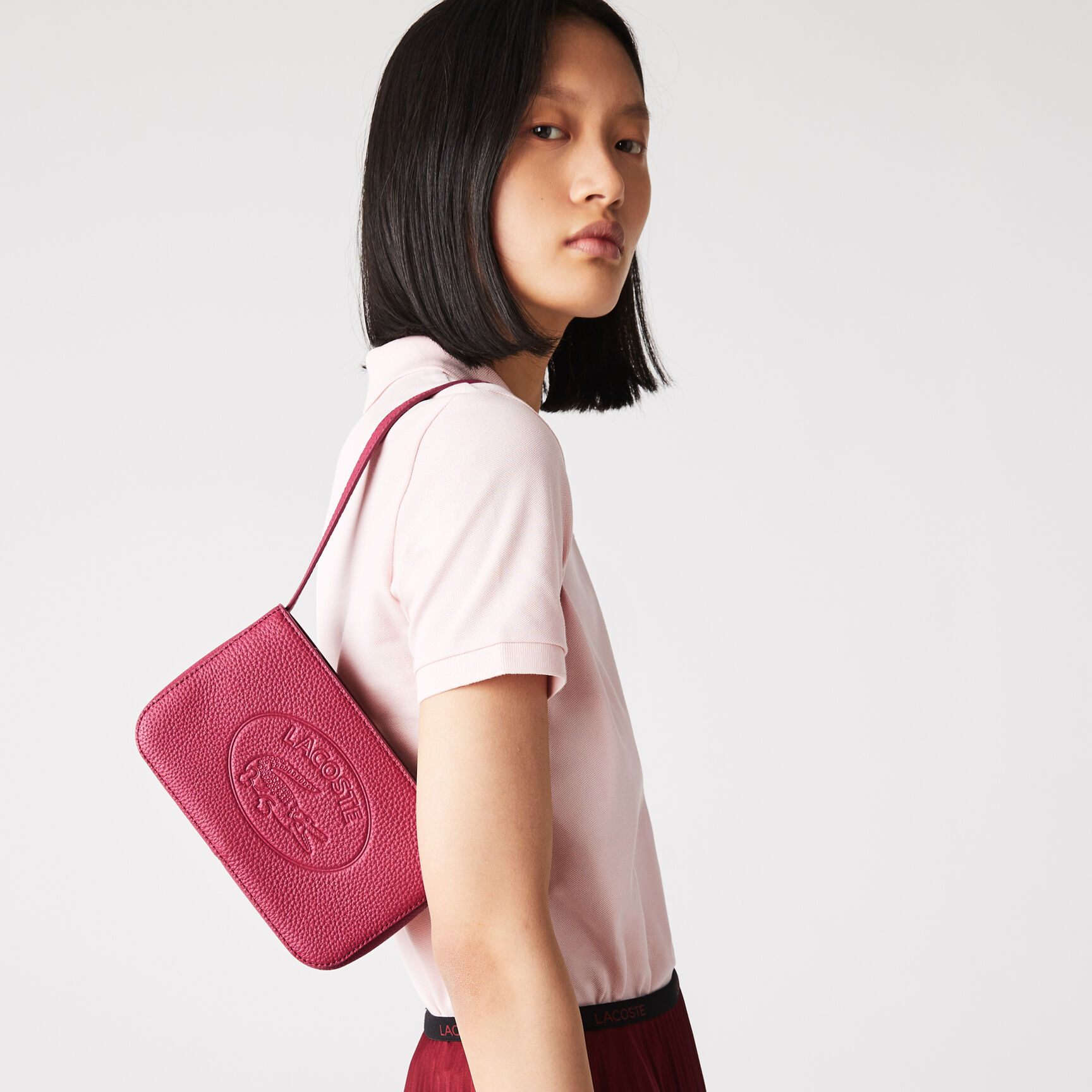 حقيبة بتصميم مستطيل جلد بارز الملمس مجموعة Croco Crew للنساء حقيبة بتصميم مستطيل جلد بارز الملمس مجموعة Croco Crew للنساء