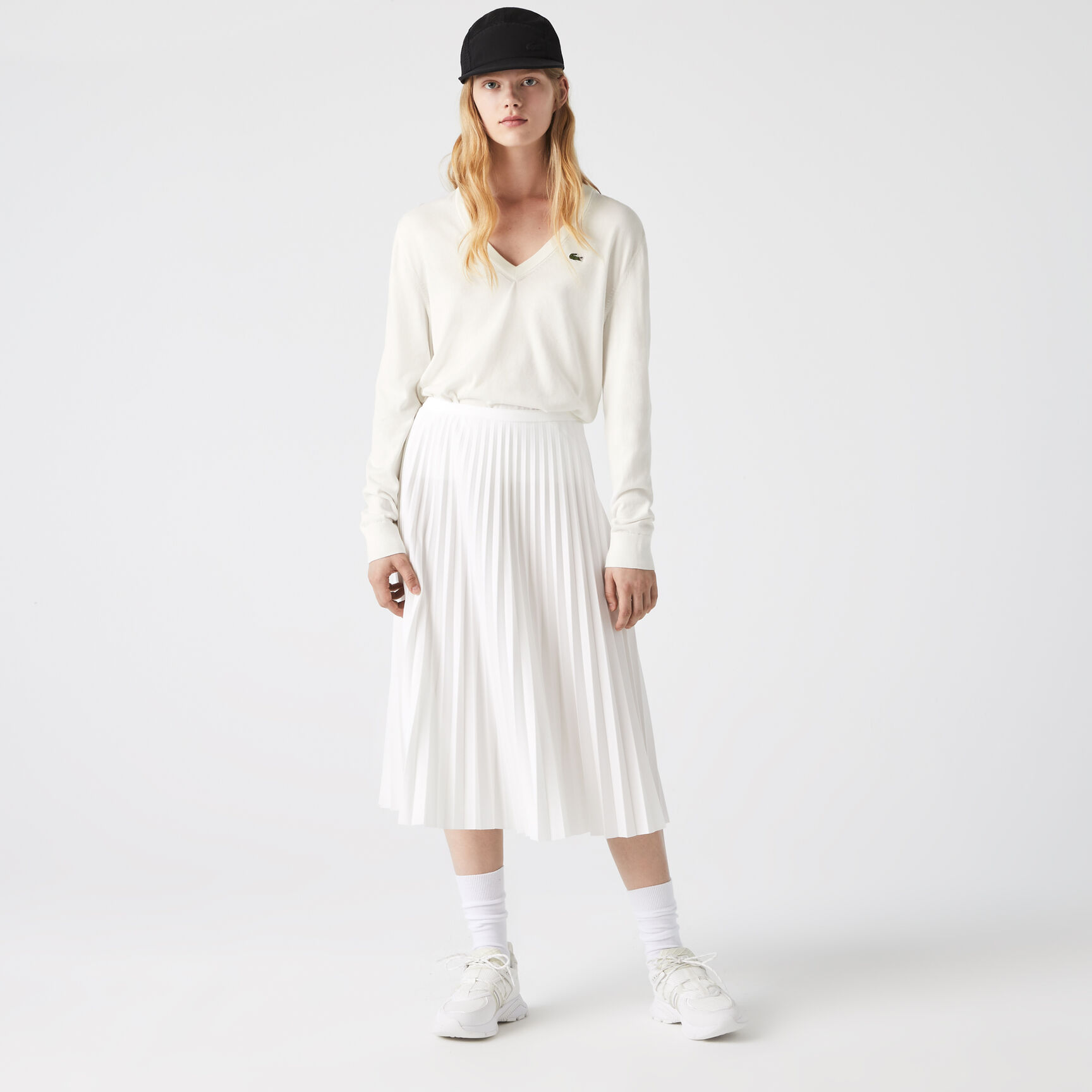 Women’s V-neck Organic Cotton Sweater Women’s V-neck Organic Cotton Sweater