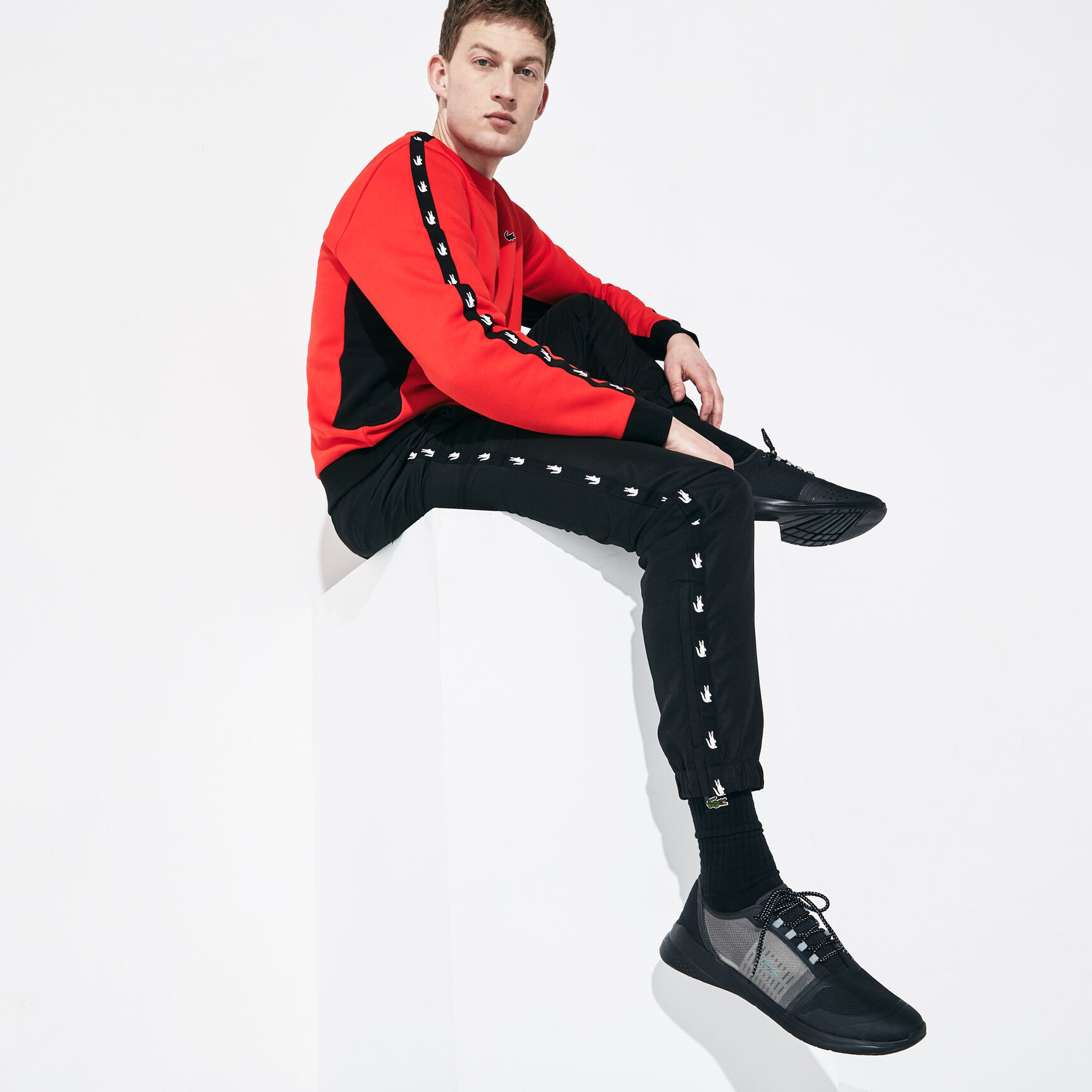 حذاء رياضي من القماش ومواد صناعية من مجموعة LT Fit للرجال