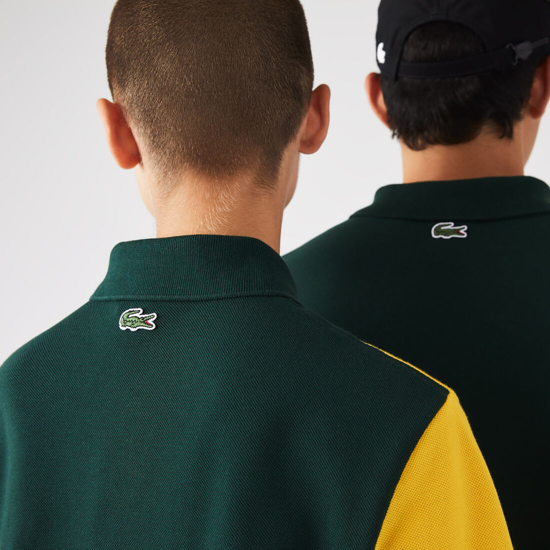بولو للجنسين بقصة فضفاضة من قطن بيكيه من مجموعة Lacoste SPORT بولو للجنسين بقصة فضفاضة من قطن بيكيه من مجموعة Lacoste SPORT
