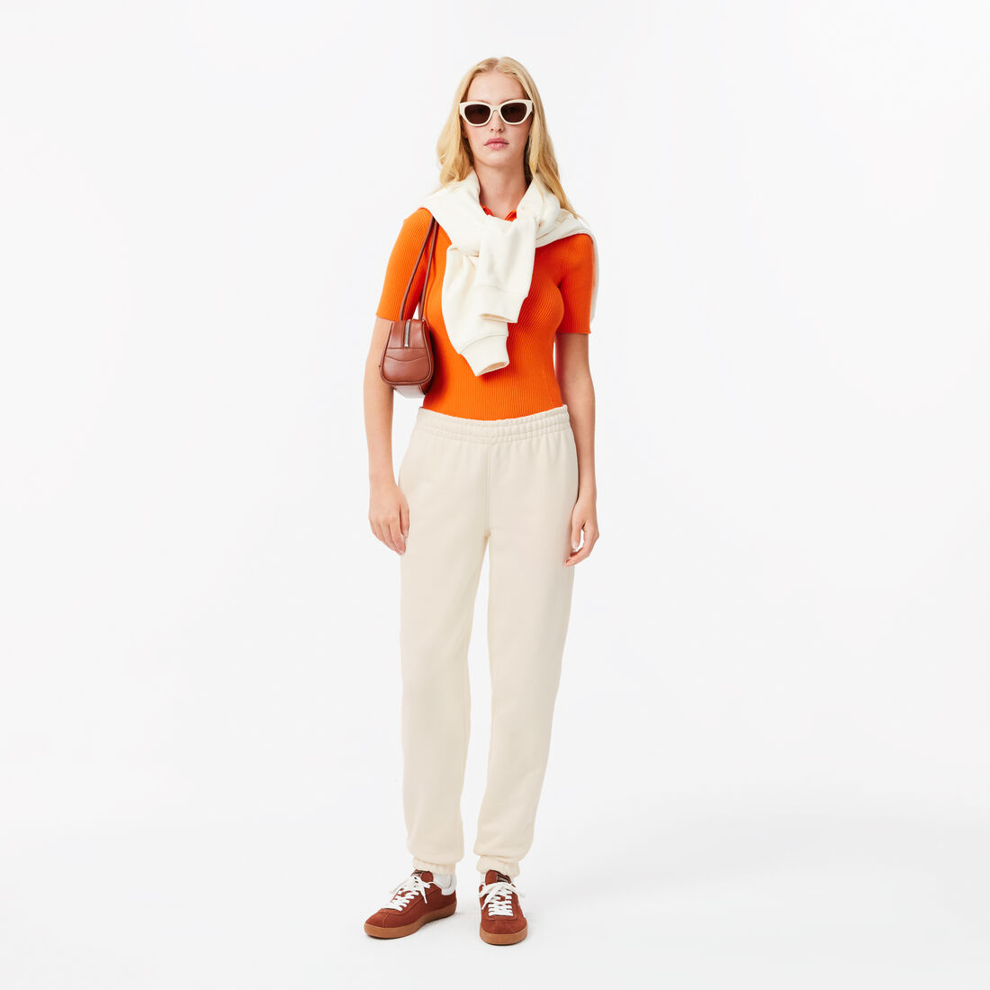 بنطال رياضي مطرز بنطال رياضي مطرز