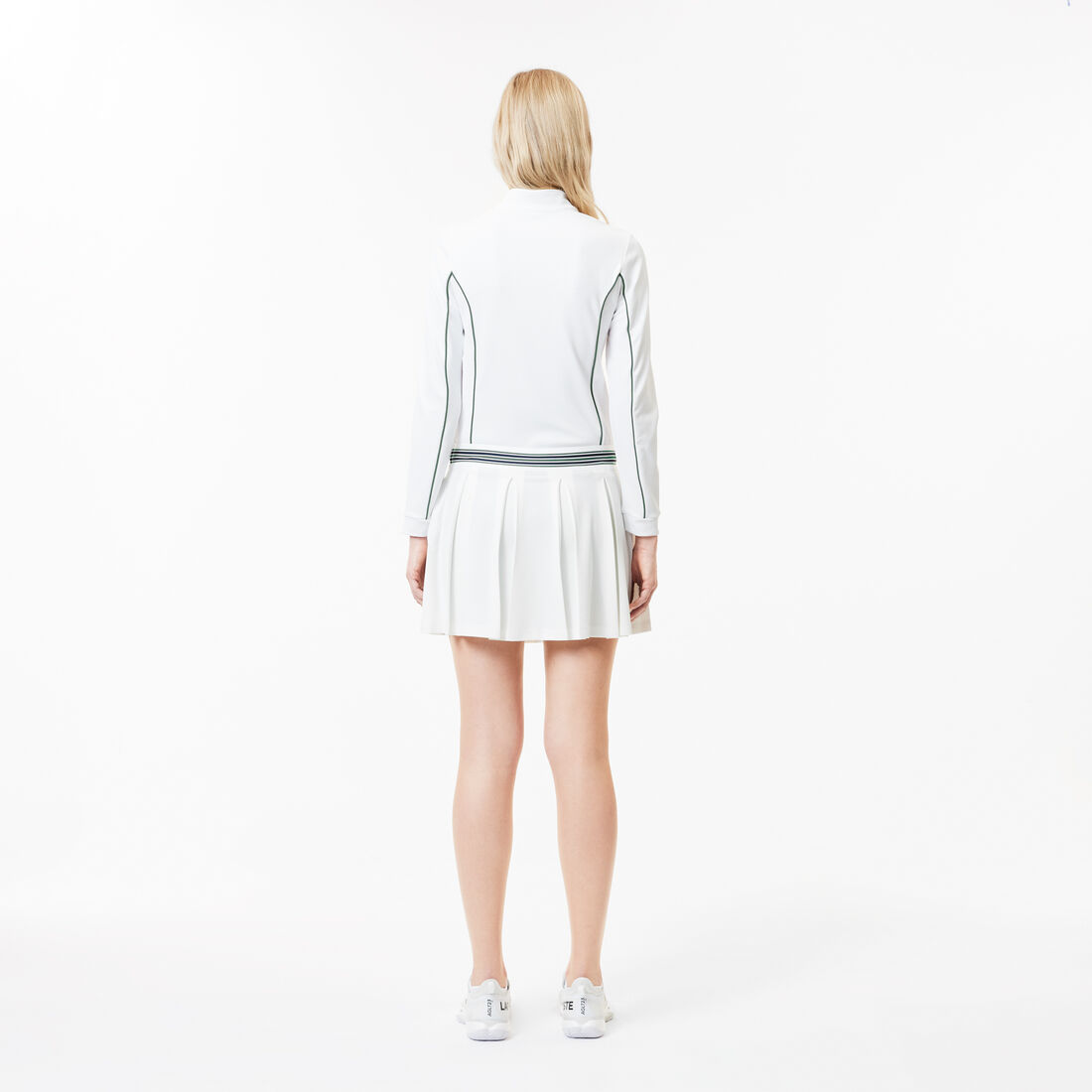 تنورة رياضية بيكيه مع بطانة تنورة رياضية بيكيه مع بطانة