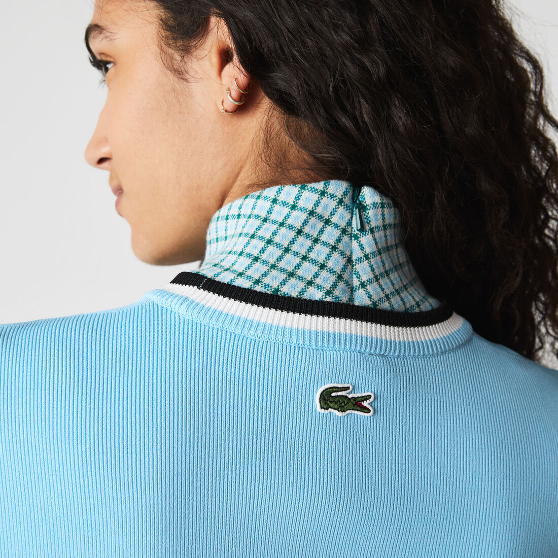 Women’s Lacoste L!VE Crew Neck Badge Cotton Sweater Women’s Lacoste L!VE Crew Neck Badge Cotton Sweater