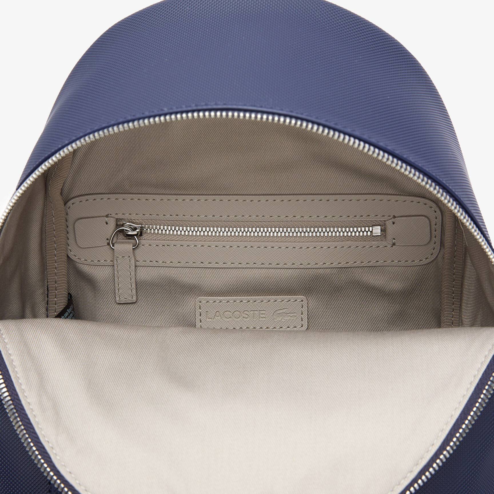 حقيبة ظهر من قماش البيكيه المغلف بالبلاستيك مجموعة Daily Classic للنساء حقيبة ظهر من قماش البيكيه المغلف بالبلاستيك مجموعة Daily Classic للنساء