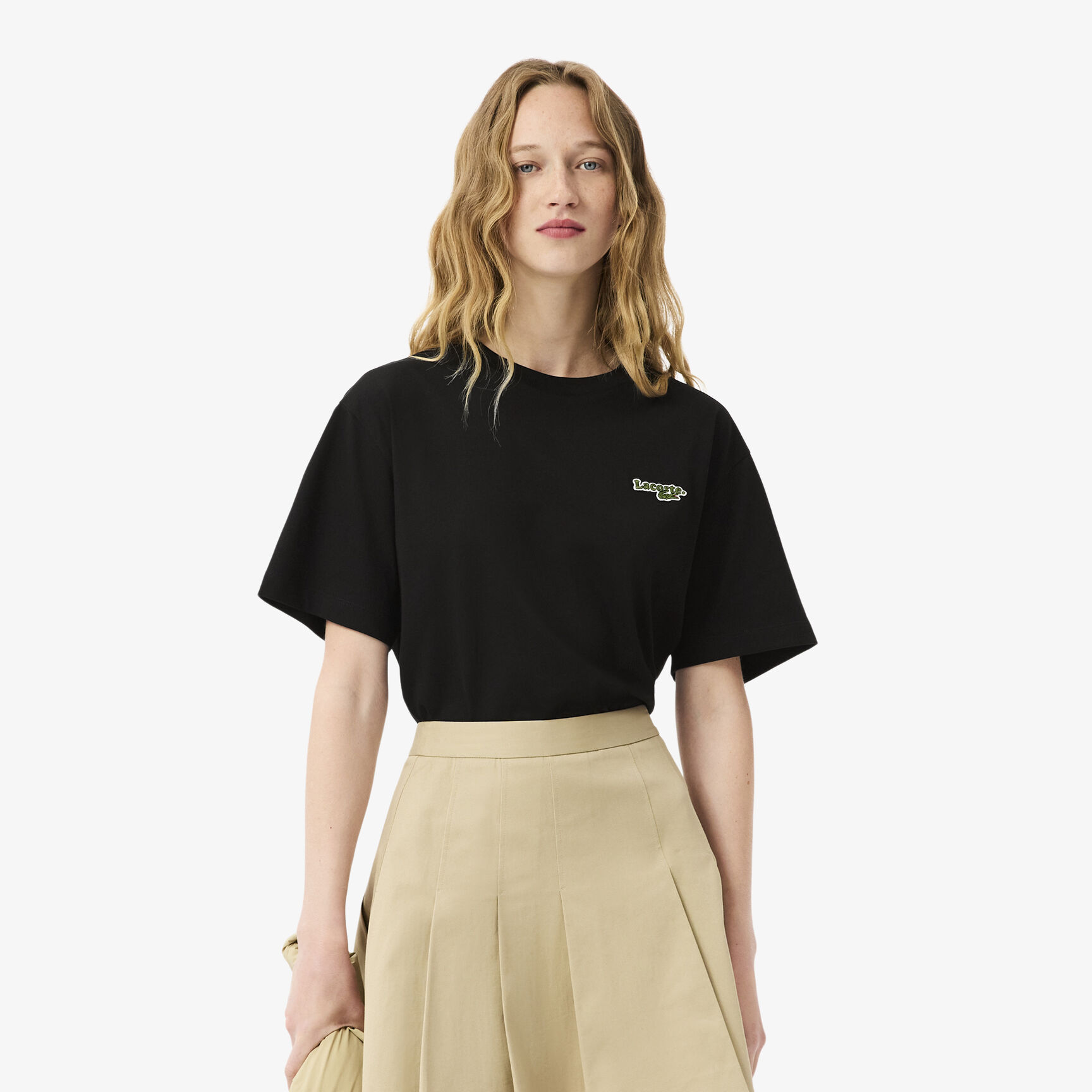 تي شيرت قطني قصير الحجم بشعار الماركة تي شيرت قطني قصير الحجم بشعار الماركة